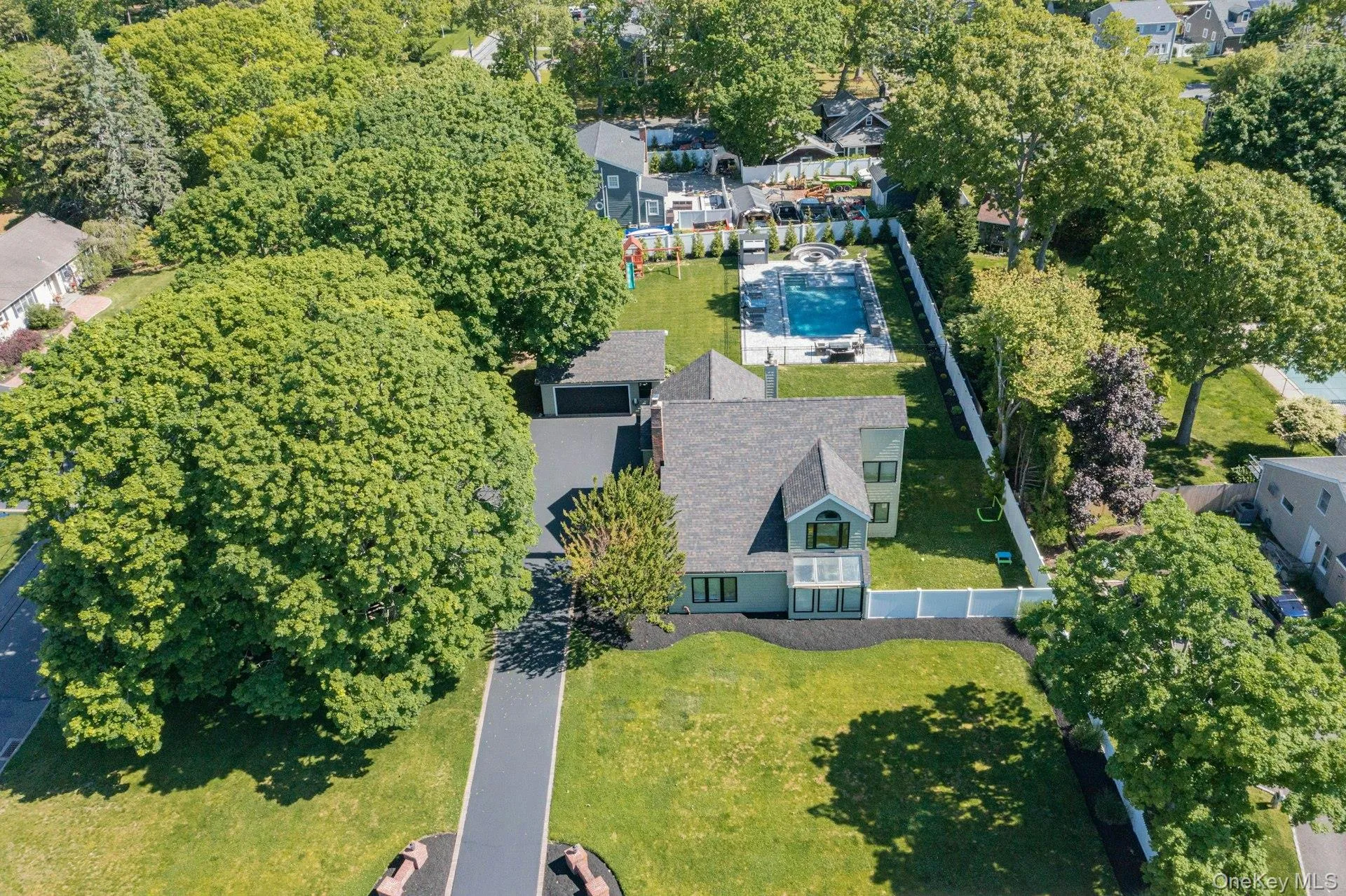 3 Moor Lane, Brookhaven, NY, 4 Bedrooms Bedrooms, 9 Rooms Rooms,3 BathroomsBathrooms,Residential,For Rent,Moor,0,1007701 3 Moor Lane, Brookhaven, NY, 4 Bedrooms Bedrooms, 9 Rooms Rooms,3 BathroomsBathrooms,Residential,For Rent,Moor,0,1007701