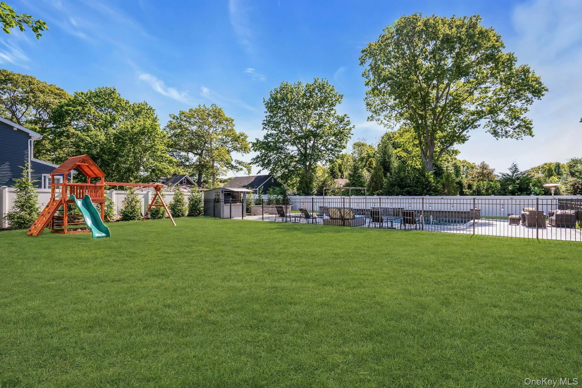 3 Moor Lane, Brookhaven, NY, 4 Bedrooms Bedrooms, 9 Rooms Rooms,3 BathroomsBathrooms,Residential,For Rent,Moor,0,1007701 3 Moor Lane, Brookhaven, NY, 4 Bedrooms Bedrooms, 9 Rooms Rooms,3 BathroomsBathrooms,Residential,For Rent,Moor,0,1007701