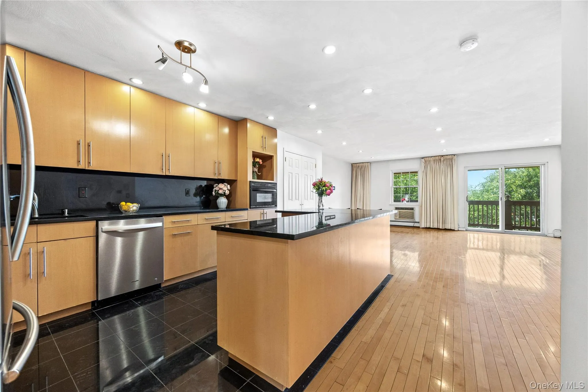 207-23 Darren Drive, New York, NY, 2 Bedrooms Bedrooms, 7 Rooms Rooms,2 BathroomsBathrooms,Residential,For Rent,Darren,0,1007702 207-23 Darren Drive, New York, NY, 2 Bedrooms Bedrooms, 7 Rooms Rooms,2 BathroomsBathrooms,Residential,For Rent,Darren,0,1007702