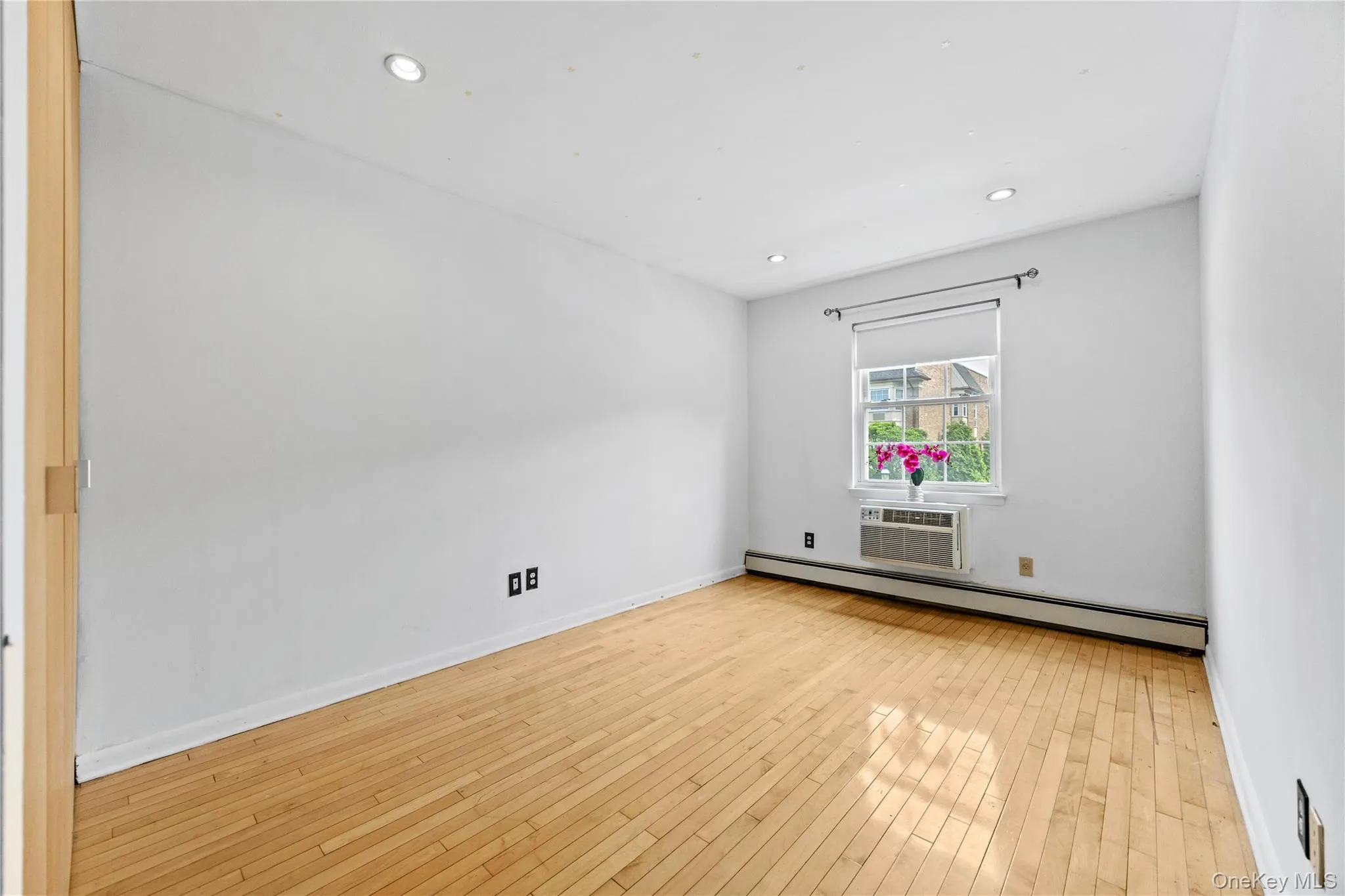 207-23 Darren Drive, New York, NY, 2 Bedrooms Bedrooms, 7 Rooms Rooms,2 BathroomsBathrooms,Residential,For Rent,Darren,0,1007702 207-23 Darren Drive, New York, NY, 2 Bedrooms Bedrooms, 7 Rooms Rooms,2 BathroomsBathrooms,Residential,For Rent,Darren,0,1007702