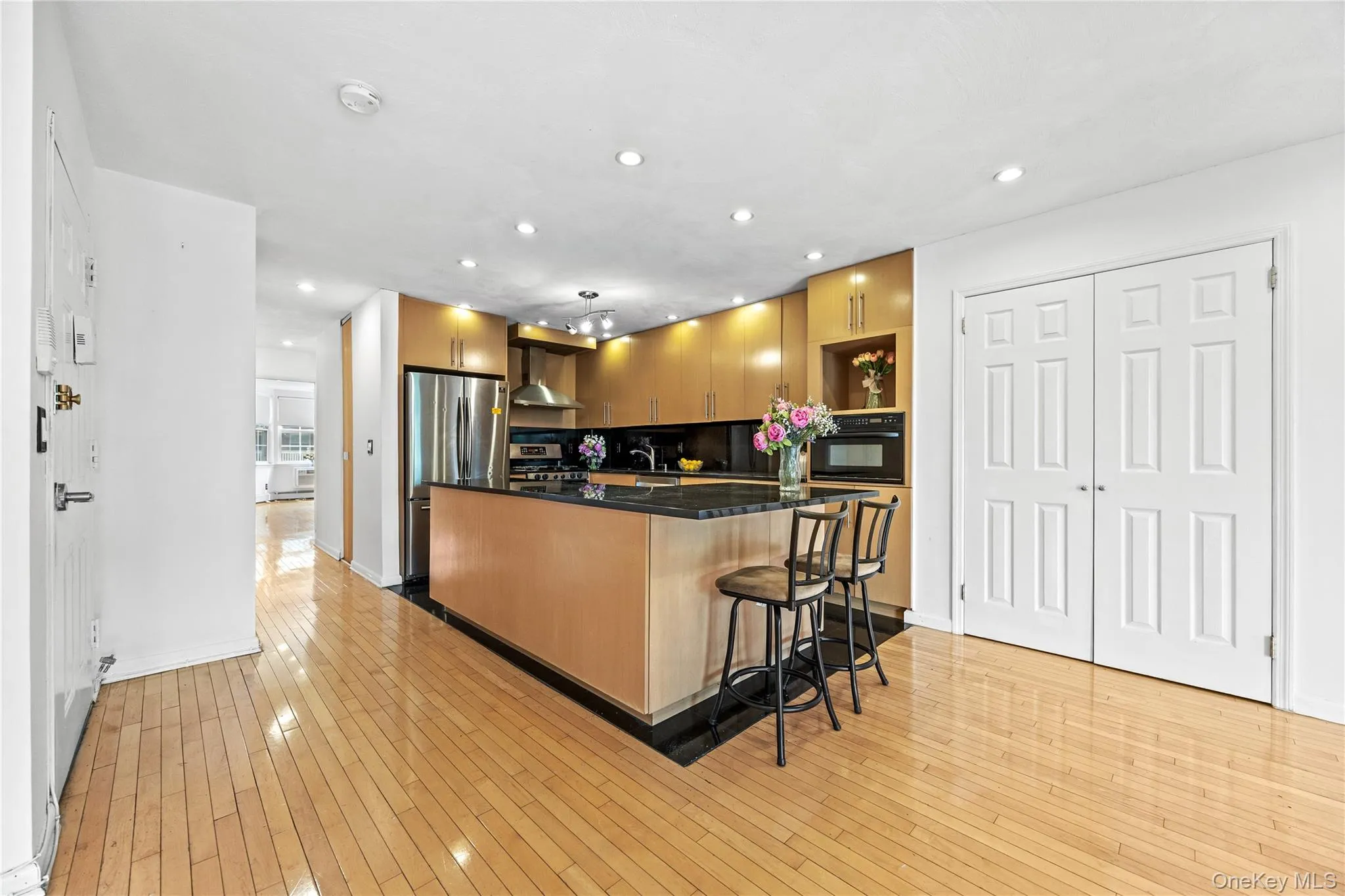 207-23 Darren Drive, New York, NY, 2 Bedrooms Bedrooms, 7 Rooms Rooms,2 BathroomsBathrooms,Residential,For Rent,Darren,0,1007702 207-23 Darren Drive, New York, NY, 2 Bedrooms Bedrooms, 7 Rooms Rooms,2 BathroomsBathrooms,Residential,For Rent,Darren,0,1007702
