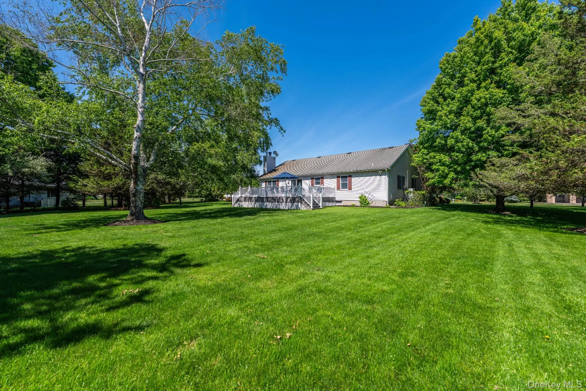 575 Willow Drive, East Marion 575 Willow Drive, East Marion