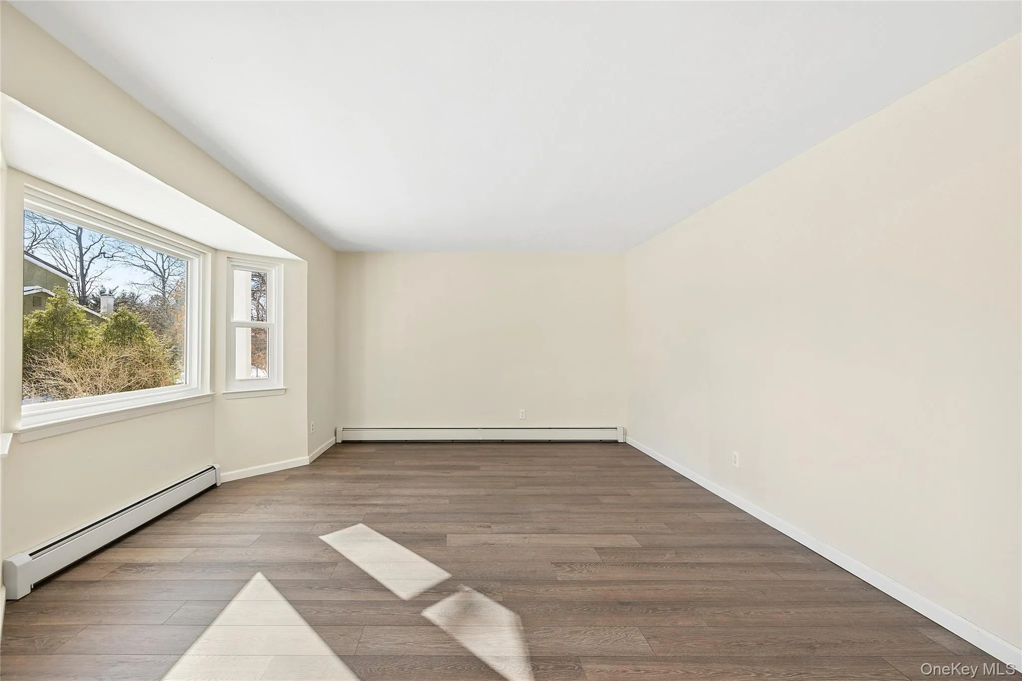 17 Montclair Street, Brookhaven, NY, 4 Bedrooms Bedrooms, 8 Rooms Rooms,2 BathroomsBathrooms,Residential,For Rent,Montclair,0,1007705 17 Montclair Street, Brookhaven, NY, 4 Bedrooms Bedrooms, 8 Rooms Rooms,2 BathroomsBathrooms,Residential,For Rent,Montclair,0,1007705