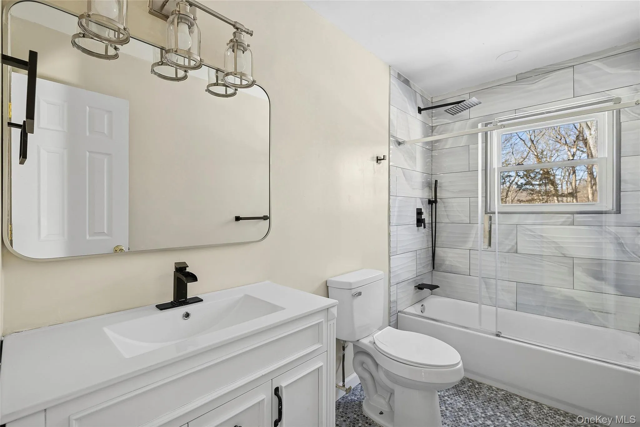 17 Montclair Street, Brookhaven, NY, 4 Bedrooms Bedrooms, 8 Rooms Rooms,2 BathroomsBathrooms,Residential,For Rent,Montclair,0,1007705 17 Montclair Street, Brookhaven, NY, 4 Bedrooms Bedrooms, 8 Rooms Rooms,2 BathroomsBathrooms,Residential,For Rent,Montclair,0,1007705
