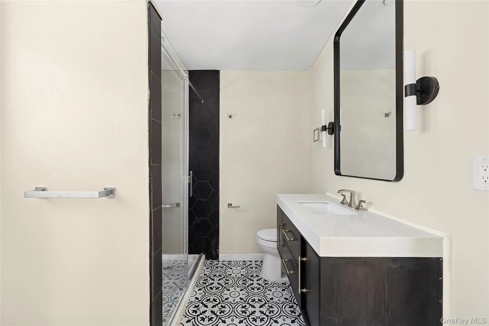 17 Montclair Street, Brookhaven, NY, 4 Bedrooms Bedrooms, 8 Rooms Rooms,2 BathroomsBathrooms,Residential,For Rent,Montclair,0,1007705 17 Montclair Street, Brookhaven, NY, 4 Bedrooms Bedrooms, 8 Rooms Rooms,2 BathroomsBathrooms,Residential,For Rent,Montclair,0,1007705