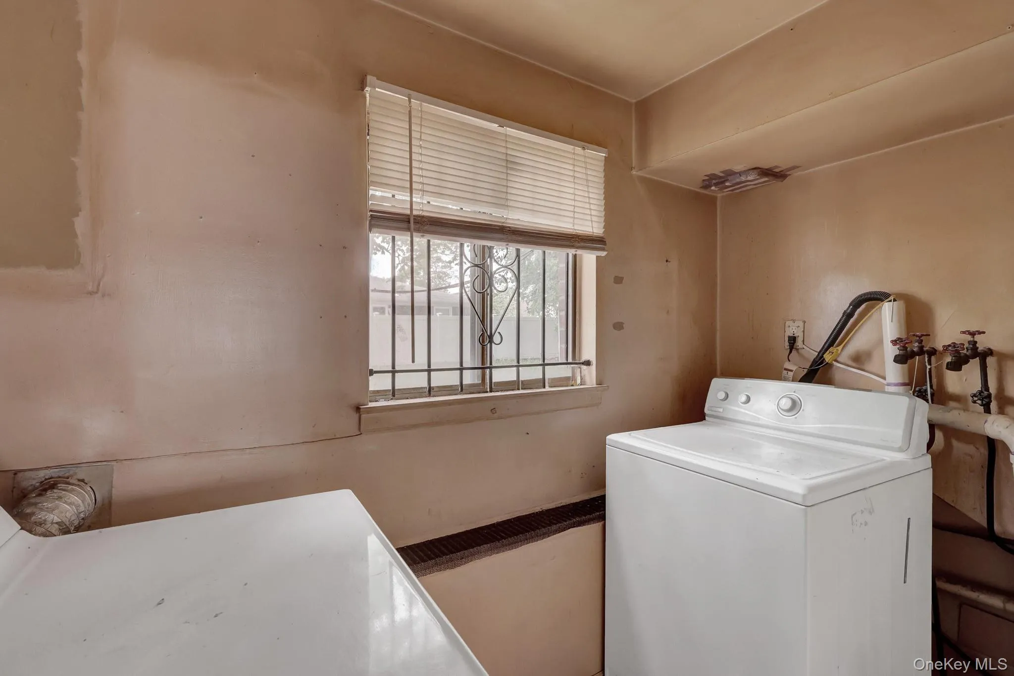 41 Fremont Street, Babylon, NY, 6 Bedrooms Bedrooms, 11 Rooms Rooms,2 BathroomsBathrooms,Residential,For Rent,Fremont,0,1007707 41 Fremont Street, Babylon, NY, 6 Bedrooms Bedrooms, 11 Rooms Rooms,2 BathroomsBathrooms,Residential,For Rent,Fremont,0,1007707