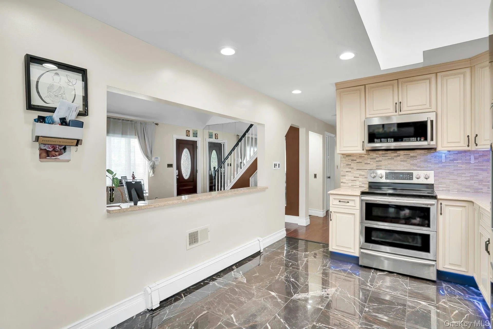 129 Gleeland Street, Babylon, NY, 3 Bedrooms Bedrooms, 7 Rooms Rooms,2 BathroomsBathrooms,Residential,For Rent,Gleeland,0,1007714 129 Gleeland Street, Babylon, NY, 3 Bedrooms Bedrooms, 7 Rooms Rooms,2 BathroomsBathrooms,Residential,For Rent,Gleeland,0,1007714