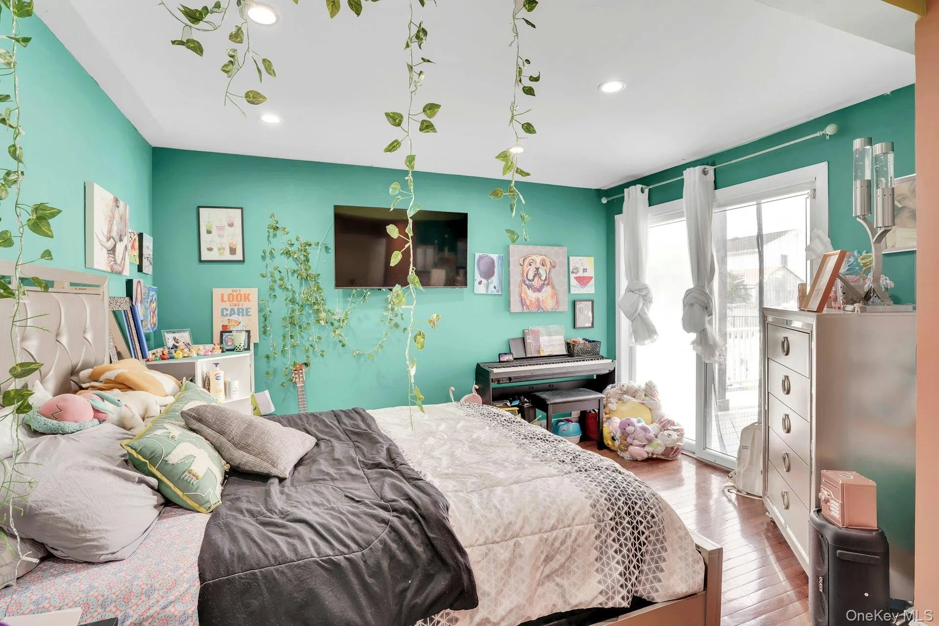 129 Gleeland Street, Babylon, NY, 3 Bedrooms Bedrooms, 7 Rooms Rooms,2 BathroomsBathrooms,Residential,For Rent,Gleeland,0,1007714 129 Gleeland Street, Babylon, NY, 3 Bedrooms Bedrooms, 7 Rooms Rooms,2 BathroomsBathrooms,Residential,For Rent,Gleeland,0,1007714