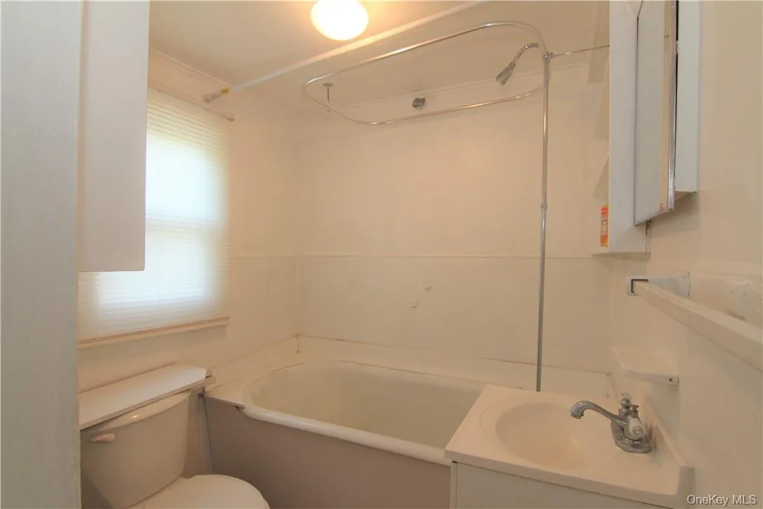 119 High Street, Peekskill, NY, 1 Bedroom Bedrooms, 3 Rooms Rooms,1 BathroomBathrooms,Residential Lease,For Rent,High,0,1007715 119 High Street, Peekskill, NY, 1 Bedroom Bedrooms, 3 Rooms Rooms,1 BathroomBathrooms,Residential Lease,For Rent,High,0,1007715