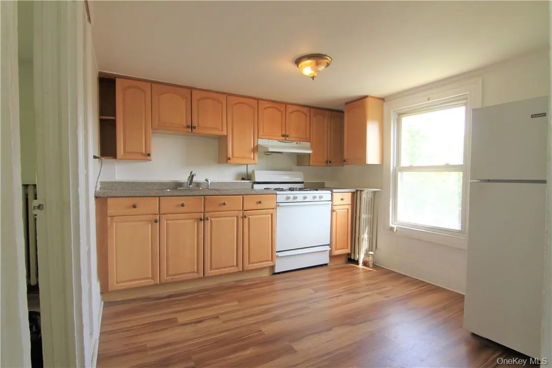 119 High Street, Peekskill, NY, 1 Bedroom Bedrooms, 3 Rooms Rooms,1 BathroomBathrooms,Residential Lease,For Rent,High,0,1007715 119 High Street, Peekskill, NY, 1 Bedroom Bedrooms, 3 Rooms Rooms,1 BathroomBathrooms,Residential Lease,For Rent,High,0,1007715