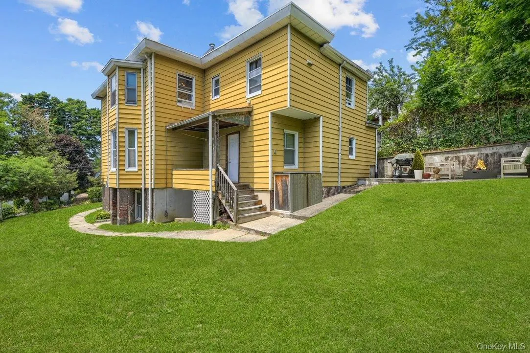 119 High Street, Peekskill, NY, 1 Bedroom Bedrooms, 3 Rooms Rooms,1 BathroomBathrooms,Residential Lease,For Rent,High,0,1007715 119 High Street, Peekskill, NY, 1 Bedroom Bedrooms, 3 Rooms Rooms,1 BathroomBathrooms,Residential Lease,For Rent,High,0,1007715