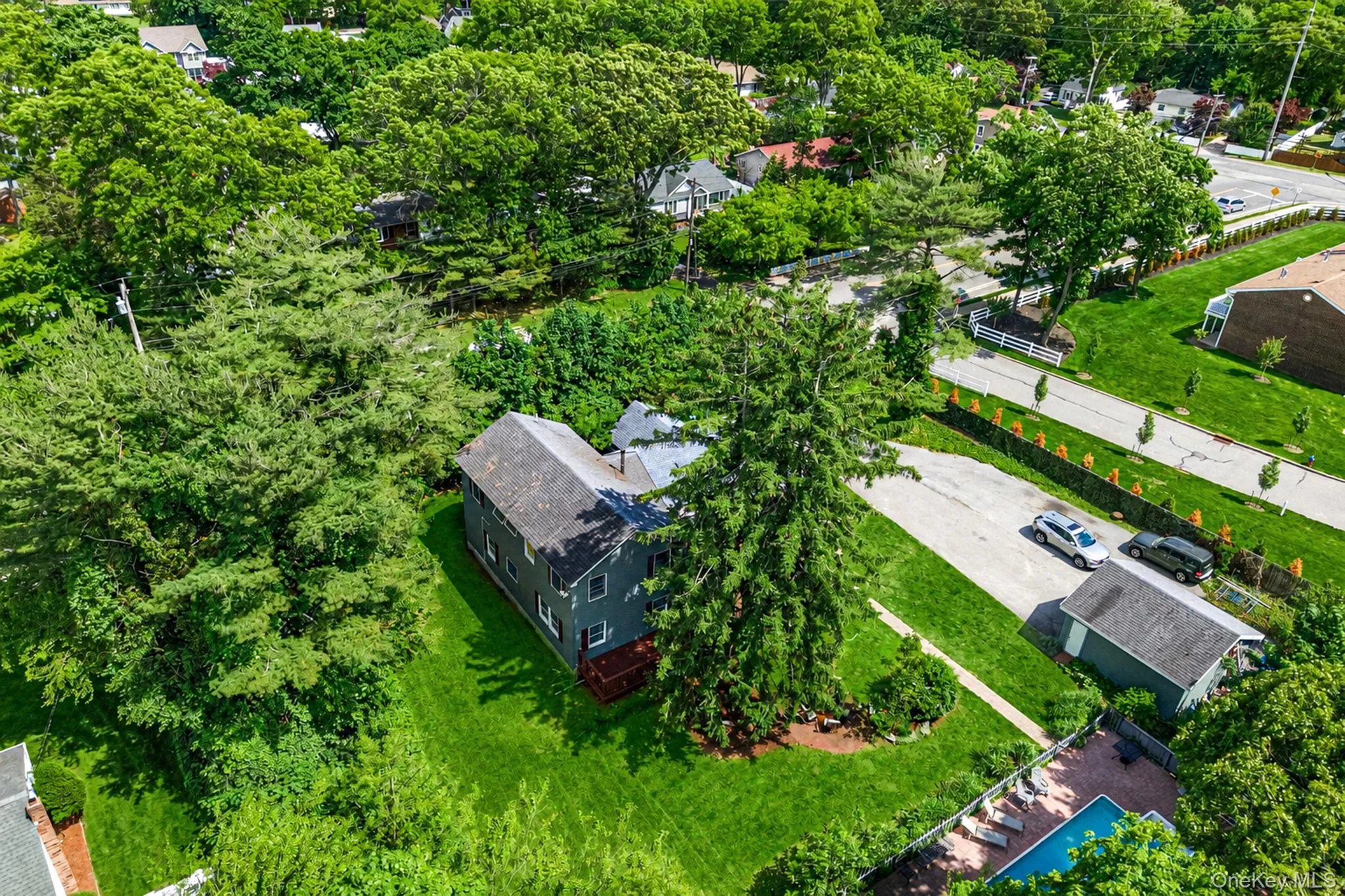 612 Blue Point Road, Brookhaven, NY, 5 Bedrooms Bedrooms, 10 Rooms Rooms,3 BathroomsBathrooms,Residential,For Rent,Blue Point,0,1007717 612 Blue Point Road, Brookhaven, NY, 5 Bedrooms Bedrooms, 10 Rooms Rooms,3 BathroomsBathrooms,Residential,For Rent,Blue Point,0,1007717