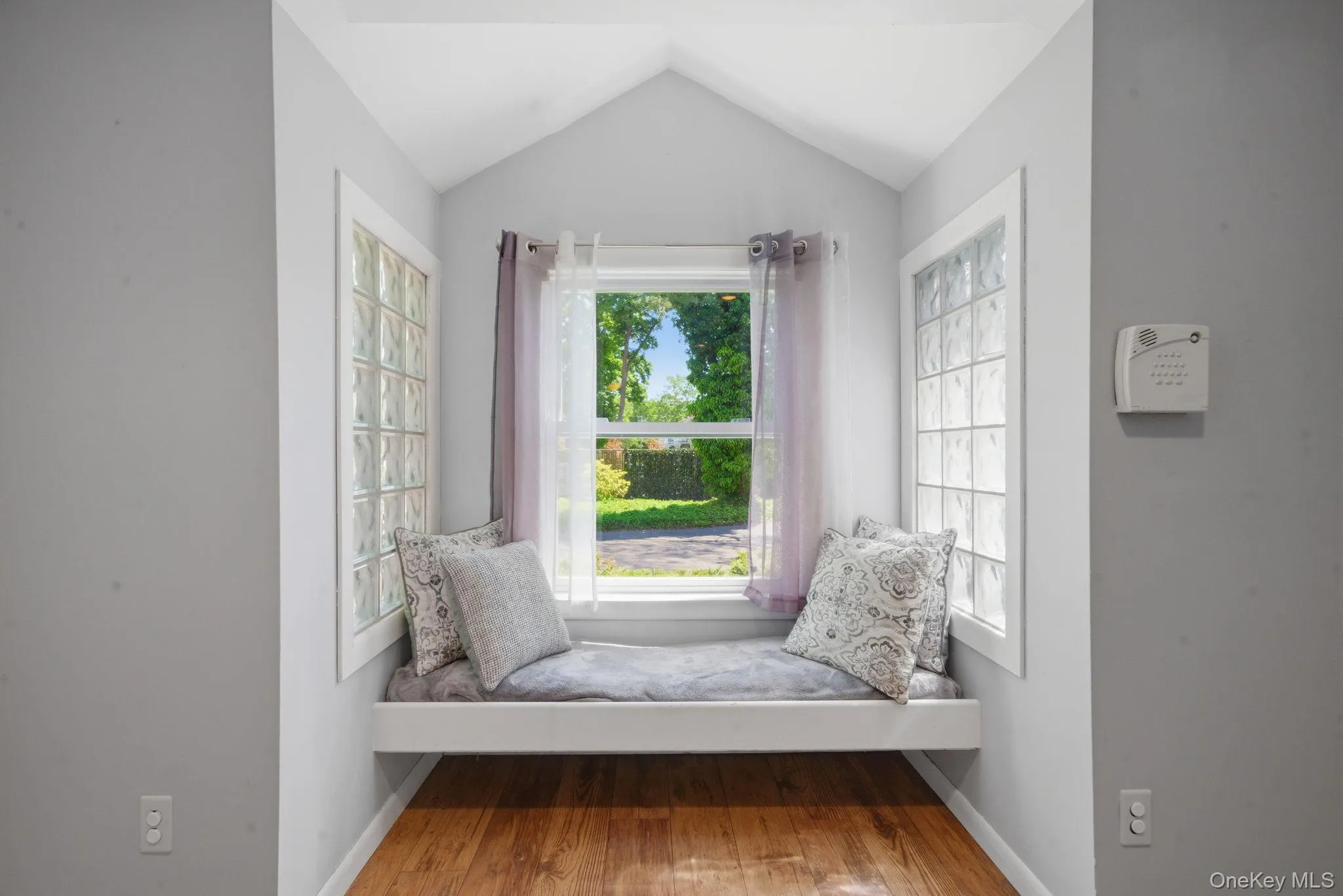 612 Blue Point Road, Brookhaven, NY, 5 Bedrooms Bedrooms, 10 Rooms Rooms,3 BathroomsBathrooms,Residential,For Rent,Blue Point,0,1007717 612 Blue Point Road, Brookhaven, NY, 5 Bedrooms Bedrooms, 10 Rooms Rooms,3 BathroomsBathrooms,Residential,For Rent,Blue Point,0,1007717