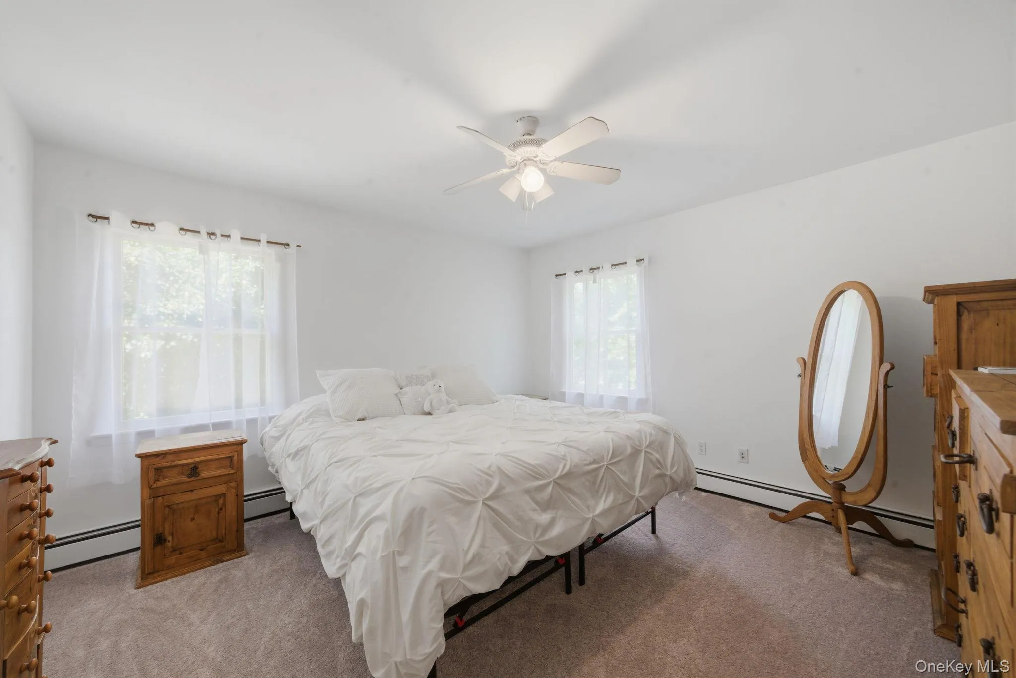 612 Blue Point Road, Brookhaven, NY, 5 Bedrooms Bedrooms, 10 Rooms Rooms,3 BathroomsBathrooms,Residential,For Rent,Blue Point,0,1007717 612 Blue Point Road, Brookhaven, NY, 5 Bedrooms Bedrooms, 10 Rooms Rooms,3 BathroomsBathrooms,Residential,For Rent,Blue Point,0,1007717