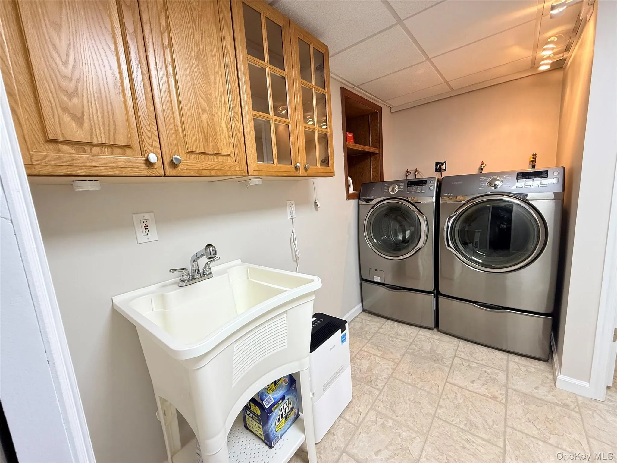5 Soundview Drive, Brookhaven, NY, 3 Bedrooms Bedrooms, 8 Rooms Rooms,3 BathroomsBathrooms,Residential,For Rent,Soundview,0,1007720 5 Soundview Drive, Brookhaven, NY, 3 Bedrooms Bedrooms, 8 Rooms Rooms,3 BathroomsBathrooms,Residential,For Rent,Soundview,0,1007720