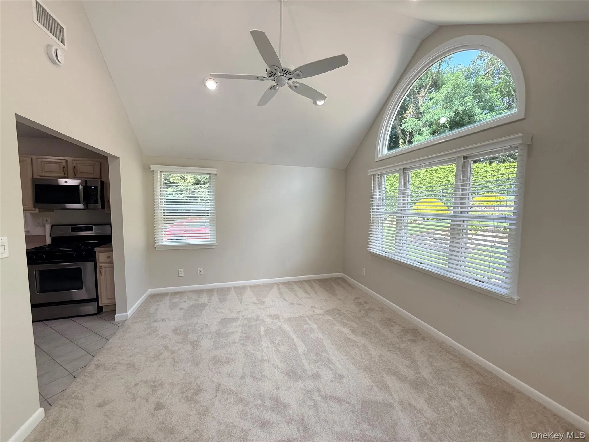 5 Soundview Drive, Brookhaven, NY, 3 Bedrooms Bedrooms, 8 Rooms Rooms,3 BathroomsBathrooms,Residential,For Rent,Soundview,0,1007720 5 Soundview Drive, Brookhaven, NY, 3 Bedrooms Bedrooms, 8 Rooms Rooms,3 BathroomsBathrooms,Residential,For Rent,Soundview,0,1007720
