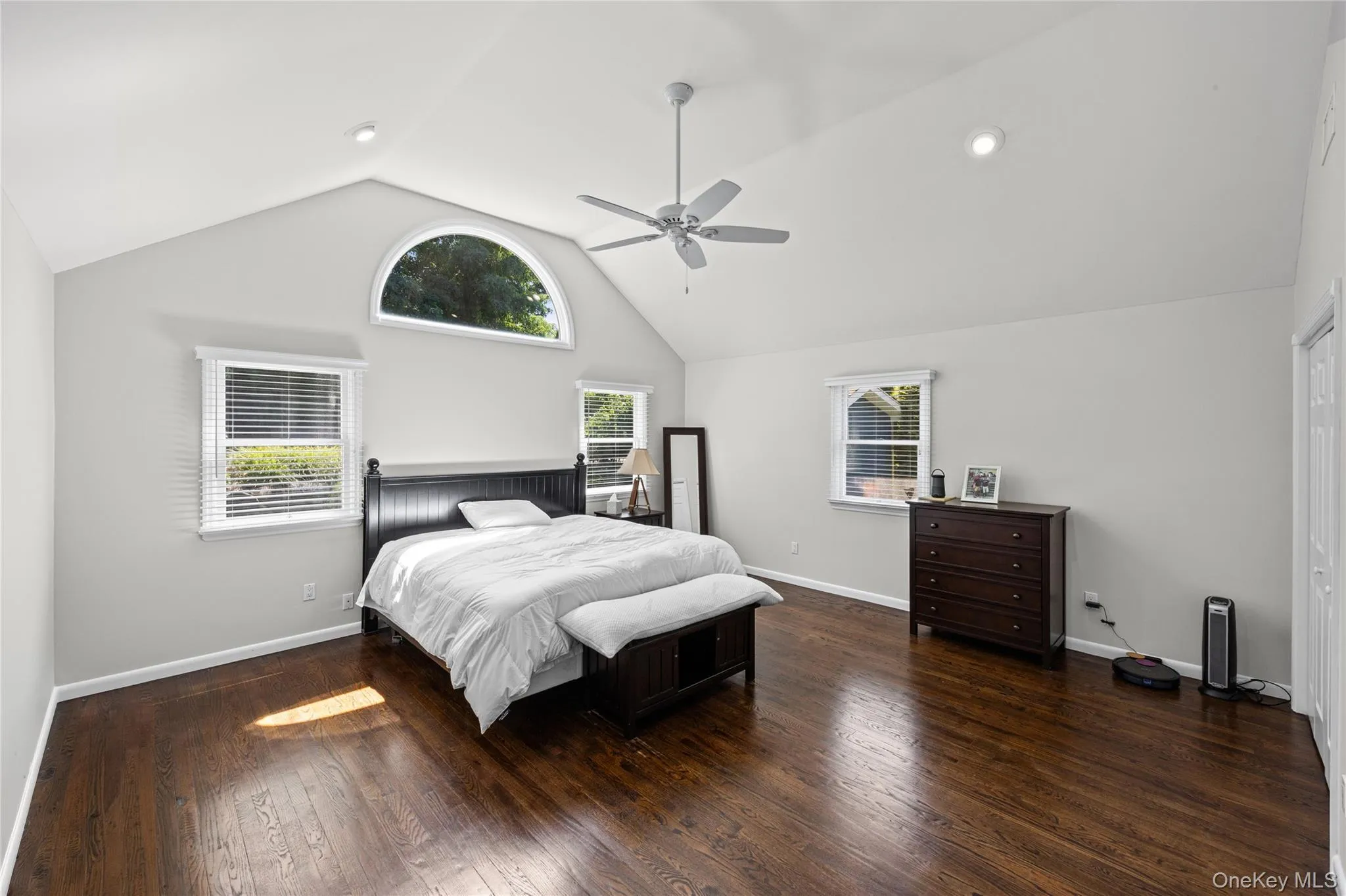 5 Soundview Drive, Brookhaven, NY, 3 Bedrooms Bedrooms, 8 Rooms Rooms,3 BathroomsBathrooms,Residential,For Rent,Soundview,0,1007720 5 Soundview Drive, Brookhaven, NY, 3 Bedrooms Bedrooms, 8 Rooms Rooms,3 BathroomsBathrooms,Residential,For Rent,Soundview,0,1007720