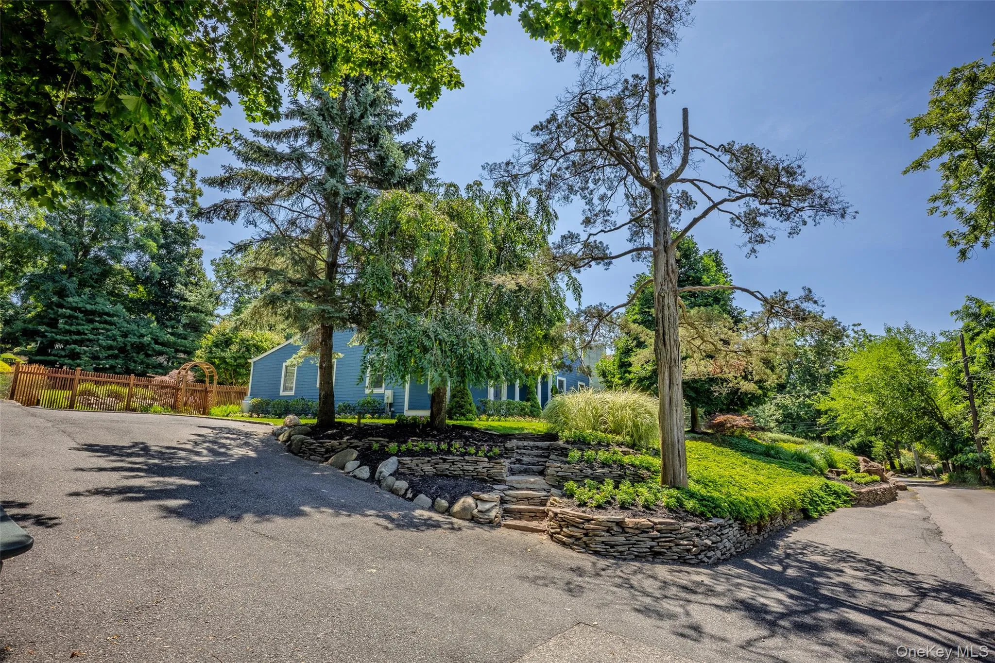 5 Soundview Drive, Brookhaven, NY, 3 Bedrooms Bedrooms, 8 Rooms Rooms,3 BathroomsBathrooms,Residential,For Rent,Soundview,0,1007720 5 Soundview Drive, Brookhaven, NY, 3 Bedrooms Bedrooms, 8 Rooms Rooms,3 BathroomsBathrooms,Residential,For Rent,Soundview,0,1007720