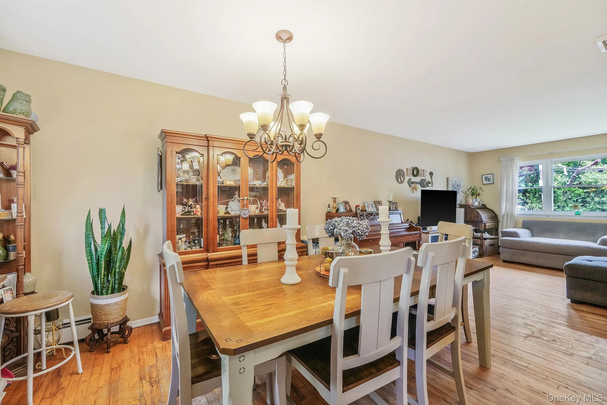 4 Dogwood Avenue, Brookhaven, NY, 4 Bedrooms Bedrooms, 9 Rooms Rooms,2 BathroomsBathrooms,Residential,For Rent,Dogwood,0,1007723 4 Dogwood Avenue, Brookhaven, NY, 4 Bedrooms Bedrooms, 9 Rooms Rooms,2 BathroomsBathrooms,Residential,For Rent,Dogwood,0,1007723