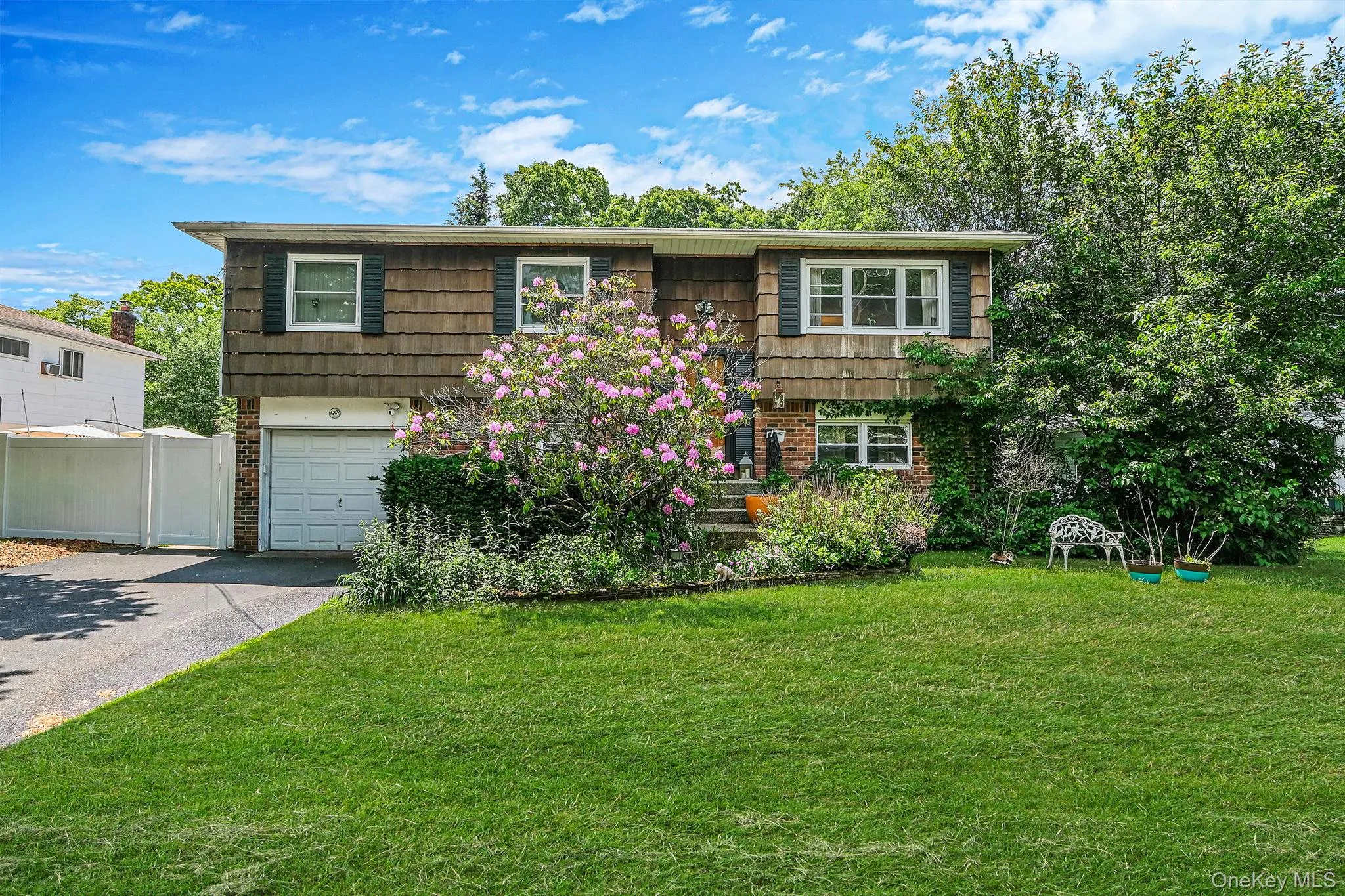 4 Dogwood Avenue, Brookhaven, NY, 4 Bedrooms Bedrooms, 9 Rooms Rooms,2 BathroomsBathrooms,Residential,For Rent,Dogwood,0,1007723 4 Dogwood Avenue, Brookhaven, NY, 4 Bedrooms Bedrooms, 9 Rooms Rooms,2 BathroomsBathrooms,Residential,For Rent,Dogwood,0,1007723