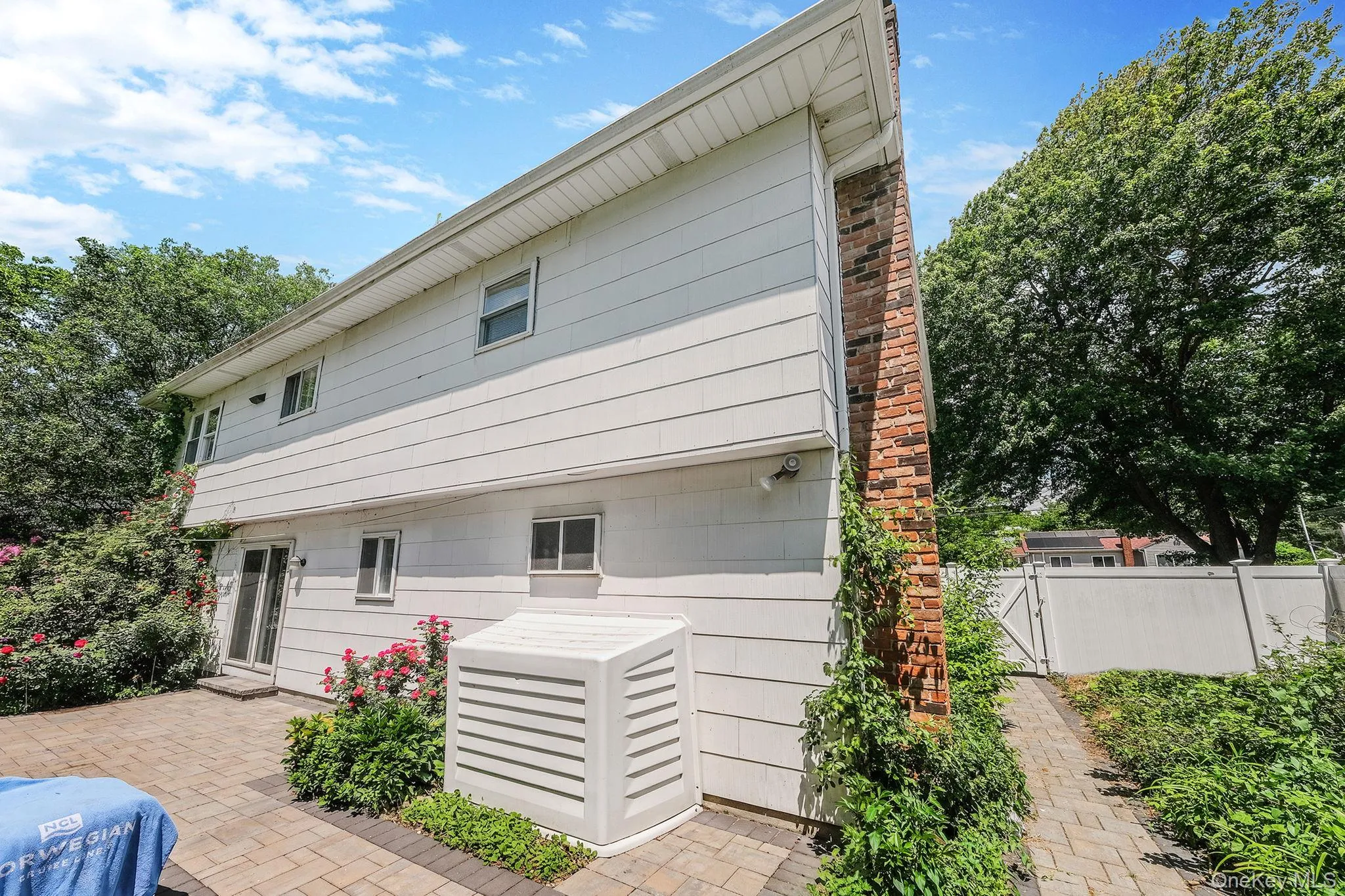 4 Dogwood Avenue, Brookhaven, NY, 4 Bedrooms Bedrooms, 9 Rooms Rooms,2 BathroomsBathrooms,Residential,For Rent,Dogwood,0,1007723 4 Dogwood Avenue, Brookhaven, NY, 4 Bedrooms Bedrooms, 9 Rooms Rooms,2 BathroomsBathrooms,Residential,For Rent,Dogwood,0,1007723