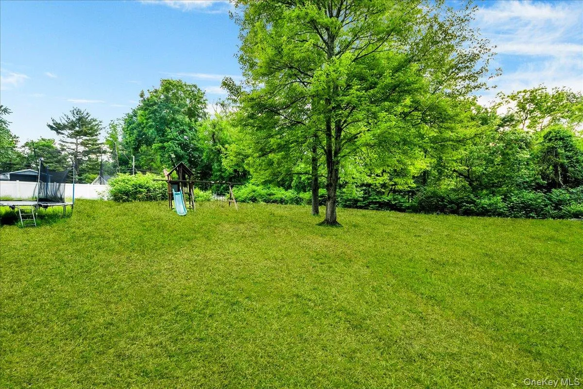 9 Hillside Close, Greenburgh, NY, 3 Bedrooms Bedrooms, 6 Rooms Rooms,2 BathroomsBathrooms,Residential,For Rent,Hillside,0,1007724 9 Hillside Close, Greenburgh, NY, 3 Bedrooms Bedrooms, 6 Rooms Rooms,2 BathroomsBathrooms,Residential,For Rent,Hillside,0,1007724