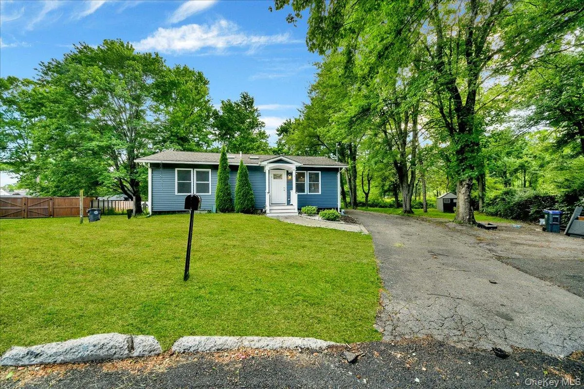 9 Hillside Close, Greenburgh, NY, 3 Bedrooms Bedrooms, 6 Rooms Rooms,2 BathroomsBathrooms,Residential,For Rent,Hillside,0,1007724 9 Hillside Close, Greenburgh, NY, 3 Bedrooms Bedrooms, 6 Rooms Rooms,2 BathroomsBathrooms,Residential,For Rent,Hillside,0,1007724