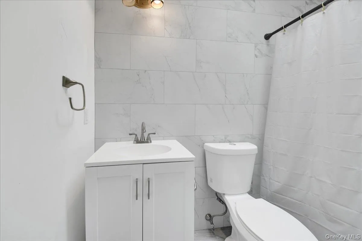 9 Hillside Close, Greenburgh, NY, 3 Bedrooms Bedrooms, 6 Rooms Rooms,2 BathroomsBathrooms,Residential,For Rent,Hillside,0,1007724 9 Hillside Close, Greenburgh, NY, 3 Bedrooms Bedrooms, 6 Rooms Rooms,2 BathroomsBathrooms,Residential,For Rent,Hillside,0,1007724