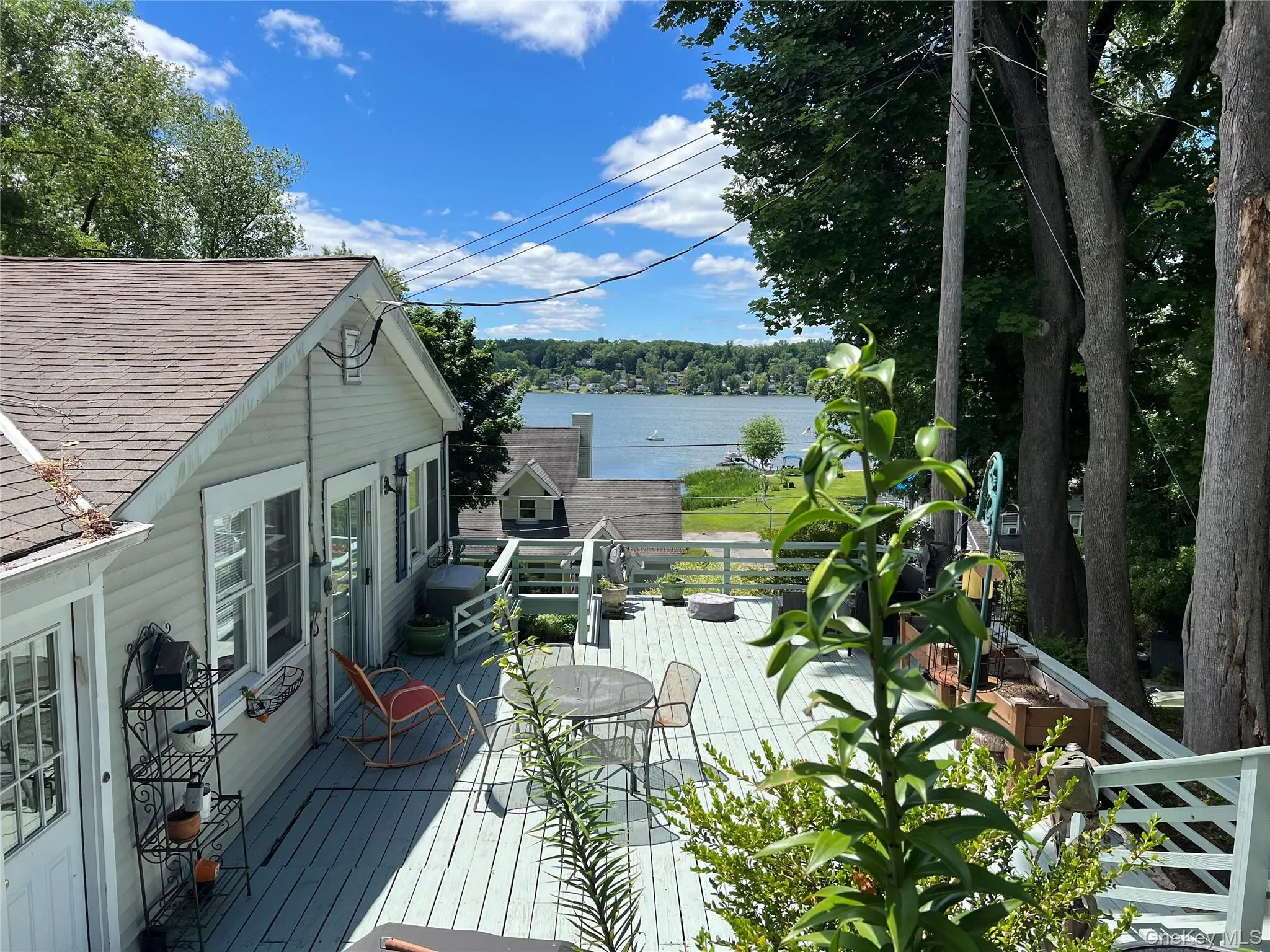 Side and deck overlooking Peach Lake Side and deck overlooking Peach Lake