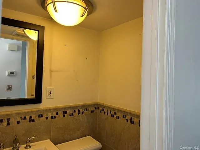 Powder Room on Main Floor Powder Room on Main Floor