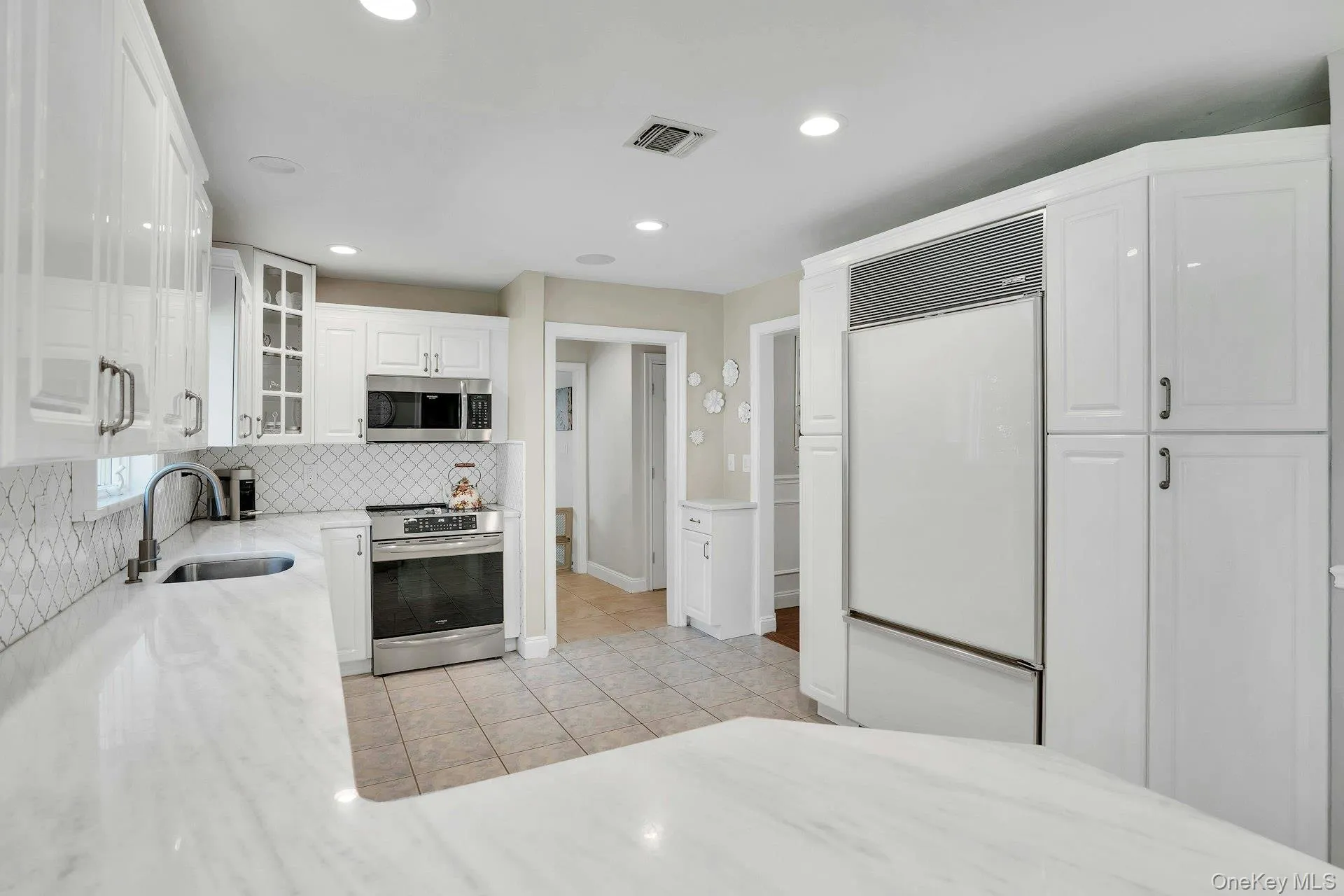 65 Shoreham Drive, Huntington, NY, 4 Bedrooms Bedrooms, 10 Rooms Rooms,3 BathroomsBathrooms,Residential,For Rent,Shoreham,0,1007737 65 Shoreham Drive, Huntington, NY, 4 Bedrooms Bedrooms, 10 Rooms Rooms,3 BathroomsBathrooms,Residential,For Rent,Shoreham,0,1007737
