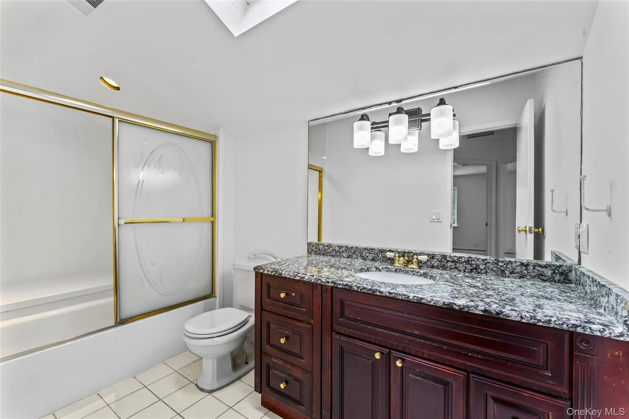 126 Bagatelle Road, Huntington, NY, 4 Bedrooms Bedrooms, 9 Rooms Rooms,2 BathroomsBathrooms,Residential,For Rent,Bagatelle,0,1007738 126 Bagatelle Road, Huntington, NY, 4 Bedrooms Bedrooms, 9 Rooms Rooms,2 BathroomsBathrooms,Residential,For Rent,Bagatelle,0,1007738