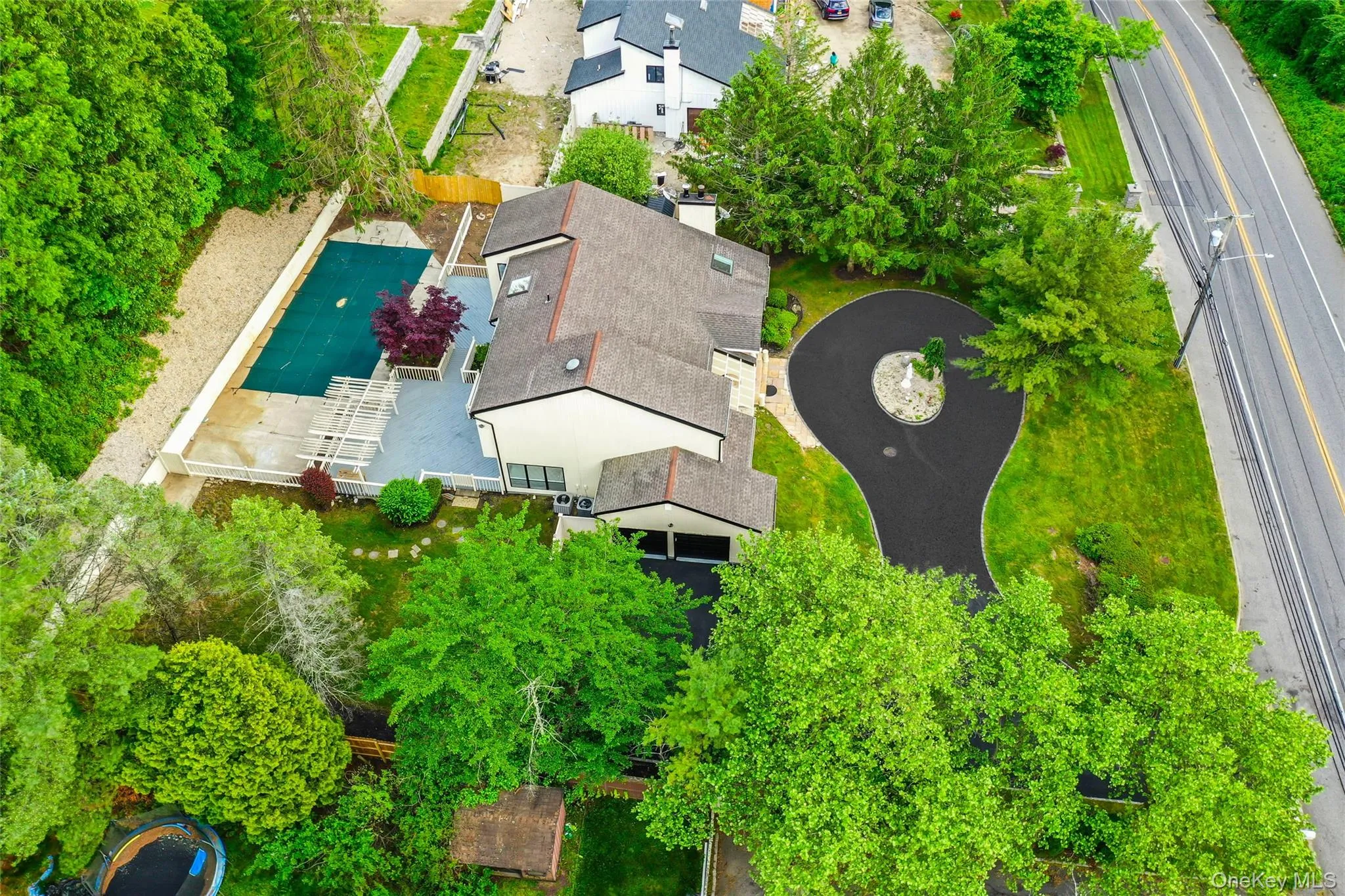 126 Bagatelle Road, Huntington, NY, 4 Bedrooms Bedrooms, 9 Rooms Rooms,2 BathroomsBathrooms,Residential,For Rent,Bagatelle,0,1007738 126 Bagatelle Road, Huntington, NY, 4 Bedrooms Bedrooms, 9 Rooms Rooms,2 BathroomsBathrooms,Residential,For Rent,Bagatelle,0,1007738