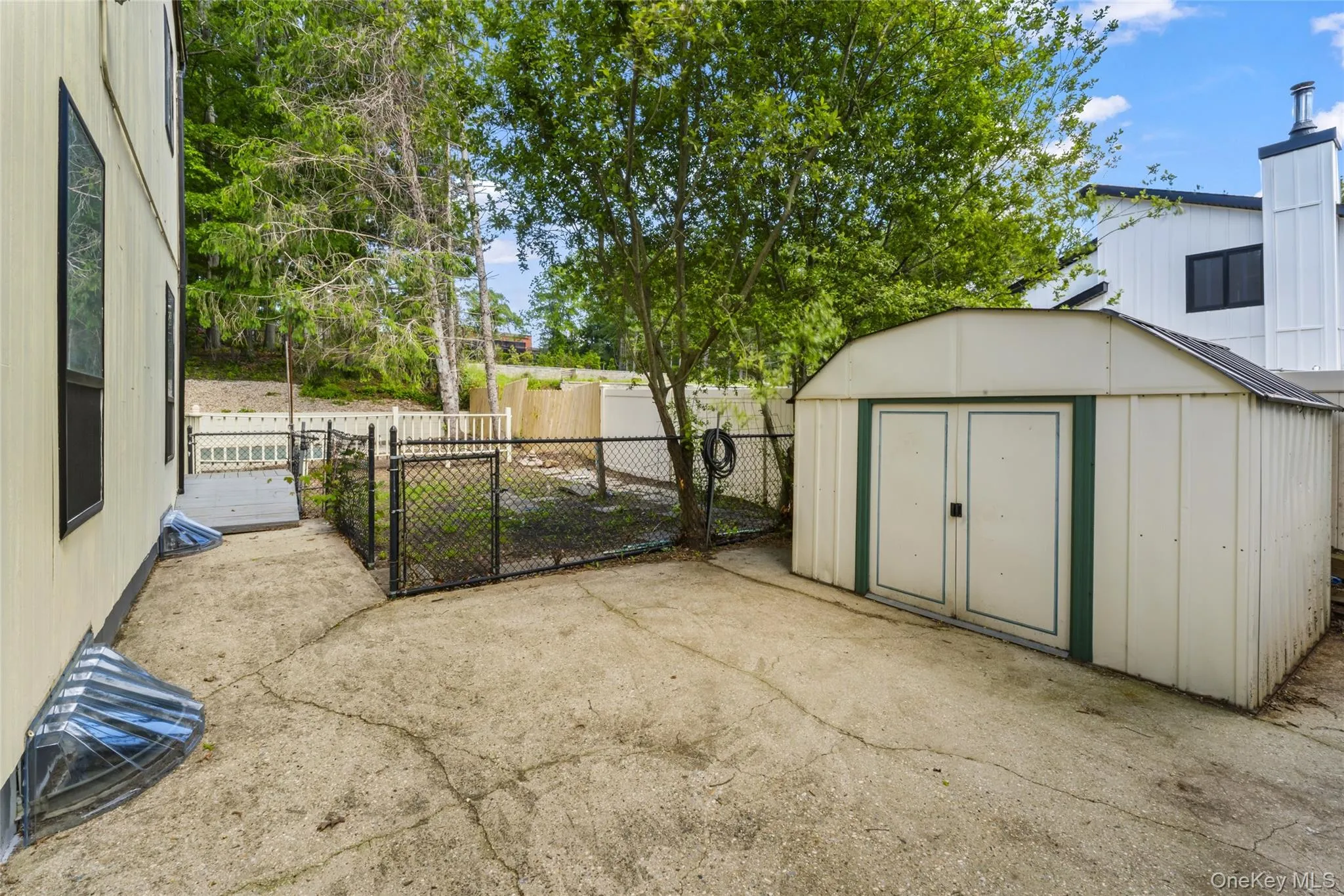 126 Bagatelle Road, Huntington, NY, 4 Bedrooms Bedrooms, 9 Rooms Rooms,2 BathroomsBathrooms,Residential,For Rent,Bagatelle,0,1007738 126 Bagatelle Road, Huntington, NY, 4 Bedrooms Bedrooms, 9 Rooms Rooms,2 BathroomsBathrooms,Residential,For Rent,Bagatelle,0,1007738