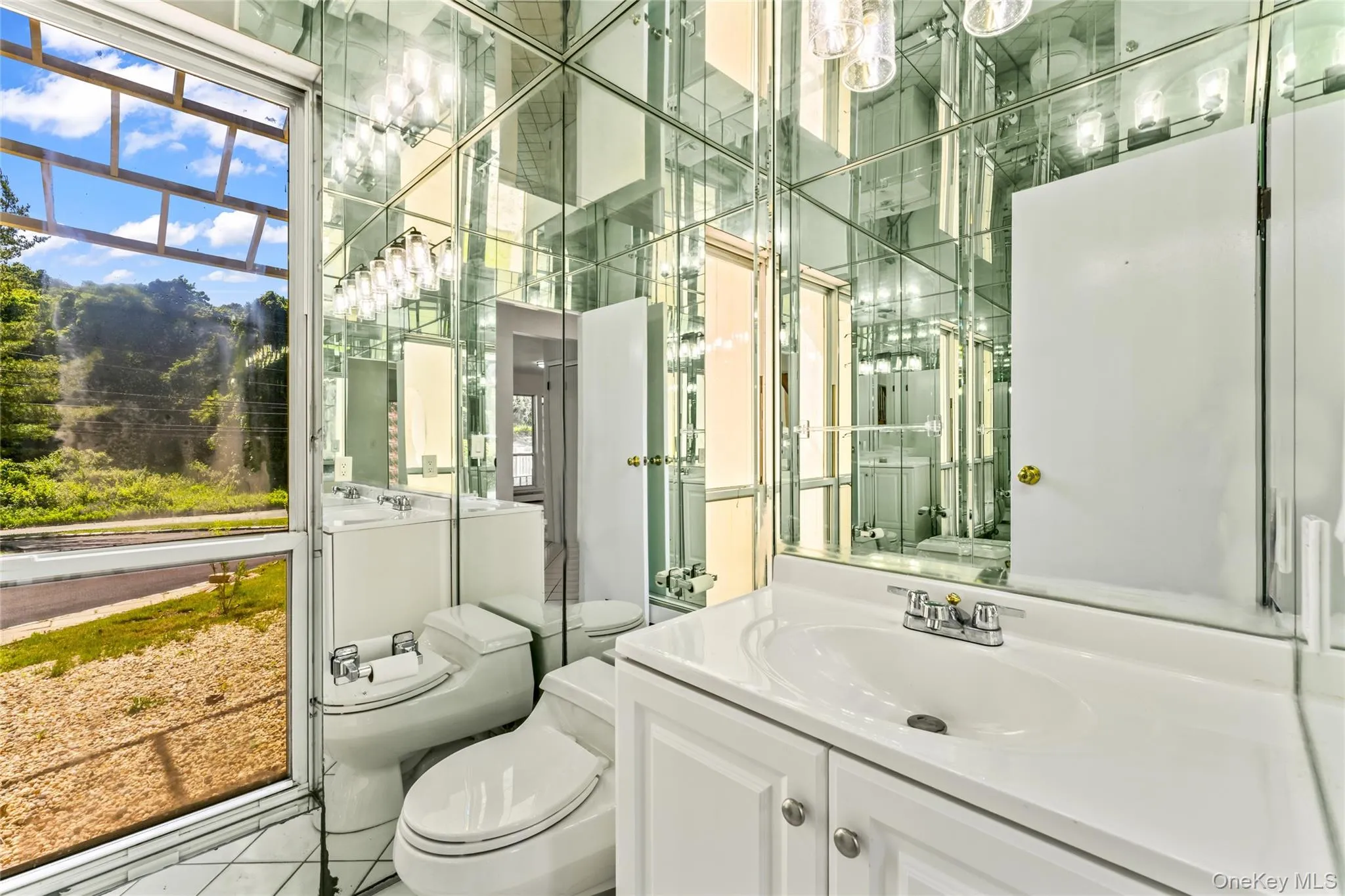 126 Bagatelle Road, Huntington, NY, 4 Bedrooms Bedrooms, 9 Rooms Rooms,2 BathroomsBathrooms,Residential,For Rent,Bagatelle,0,1007738 126 Bagatelle Road, Huntington, NY, 4 Bedrooms Bedrooms, 9 Rooms Rooms,2 BathroomsBathrooms,Residential,For Rent,Bagatelle,0,1007738
