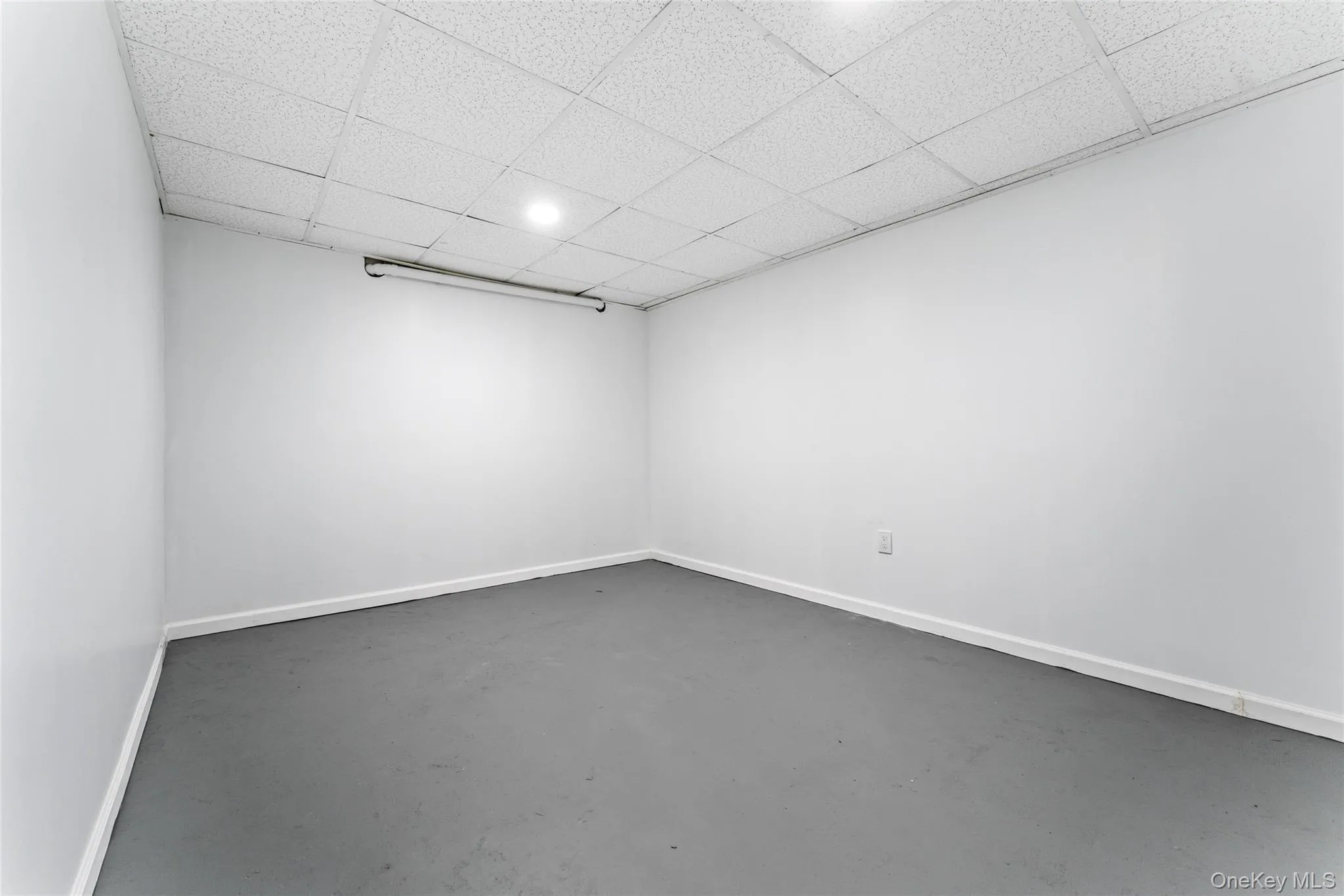 126 Bagatelle Road, Huntington, NY, 4 Bedrooms Bedrooms, 9 Rooms Rooms,2 BathroomsBathrooms,Residential,For Rent,Bagatelle,0,1007738 126 Bagatelle Road, Huntington, NY, 4 Bedrooms Bedrooms, 9 Rooms Rooms,2 BathroomsBathrooms,Residential,For Rent,Bagatelle,0,1007738