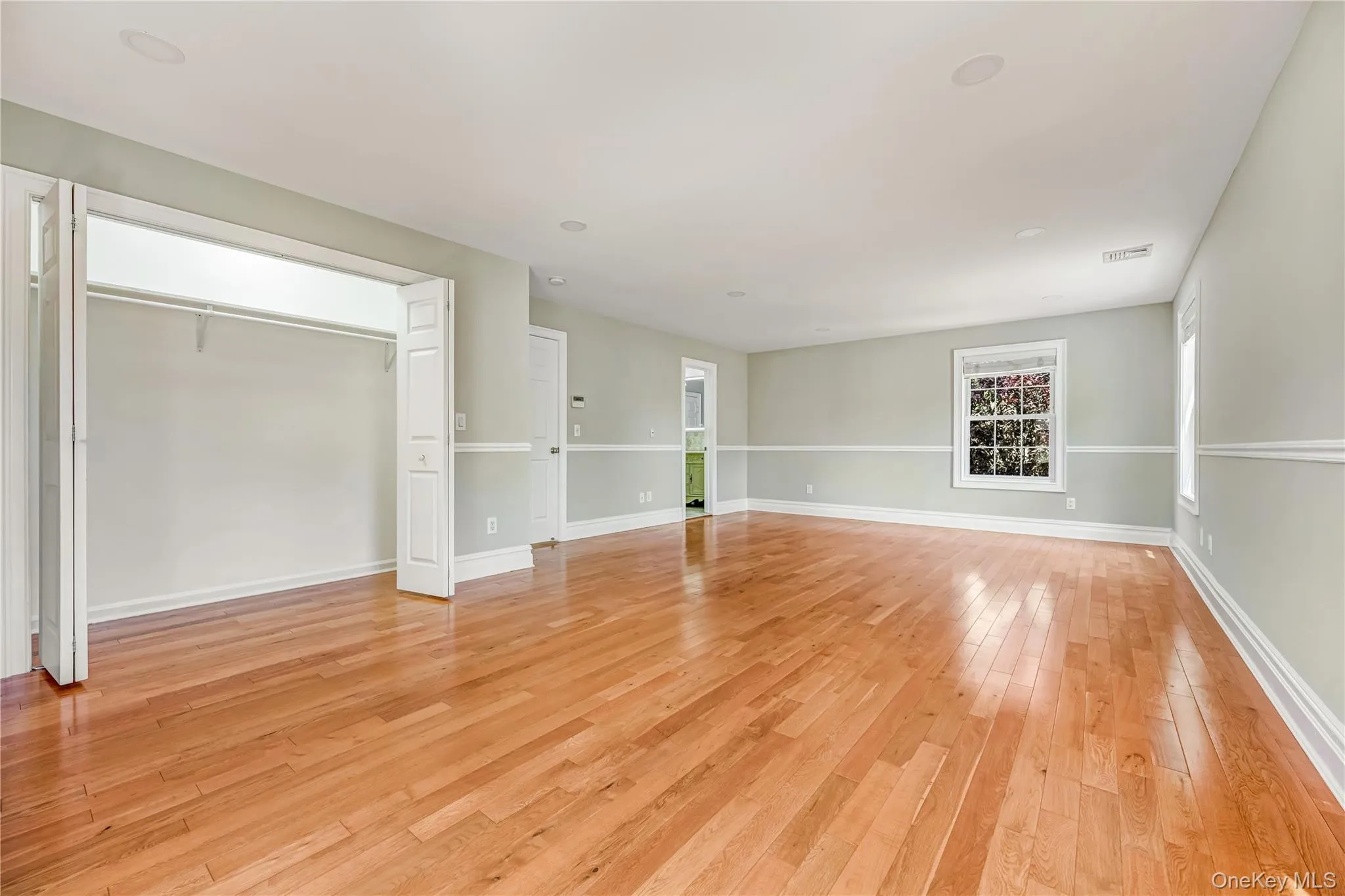 20 Woods Place, Hempstead, NY, 5 Bedrooms Bedrooms, 14 Rooms Rooms,4 BathroomsBathrooms,Residential,For Rent,Woods,0,1007740 20 Woods Place, Hempstead, NY, 5 Bedrooms Bedrooms, 14 Rooms Rooms,4 BathroomsBathrooms,Residential,For Rent,Woods,0,1007740