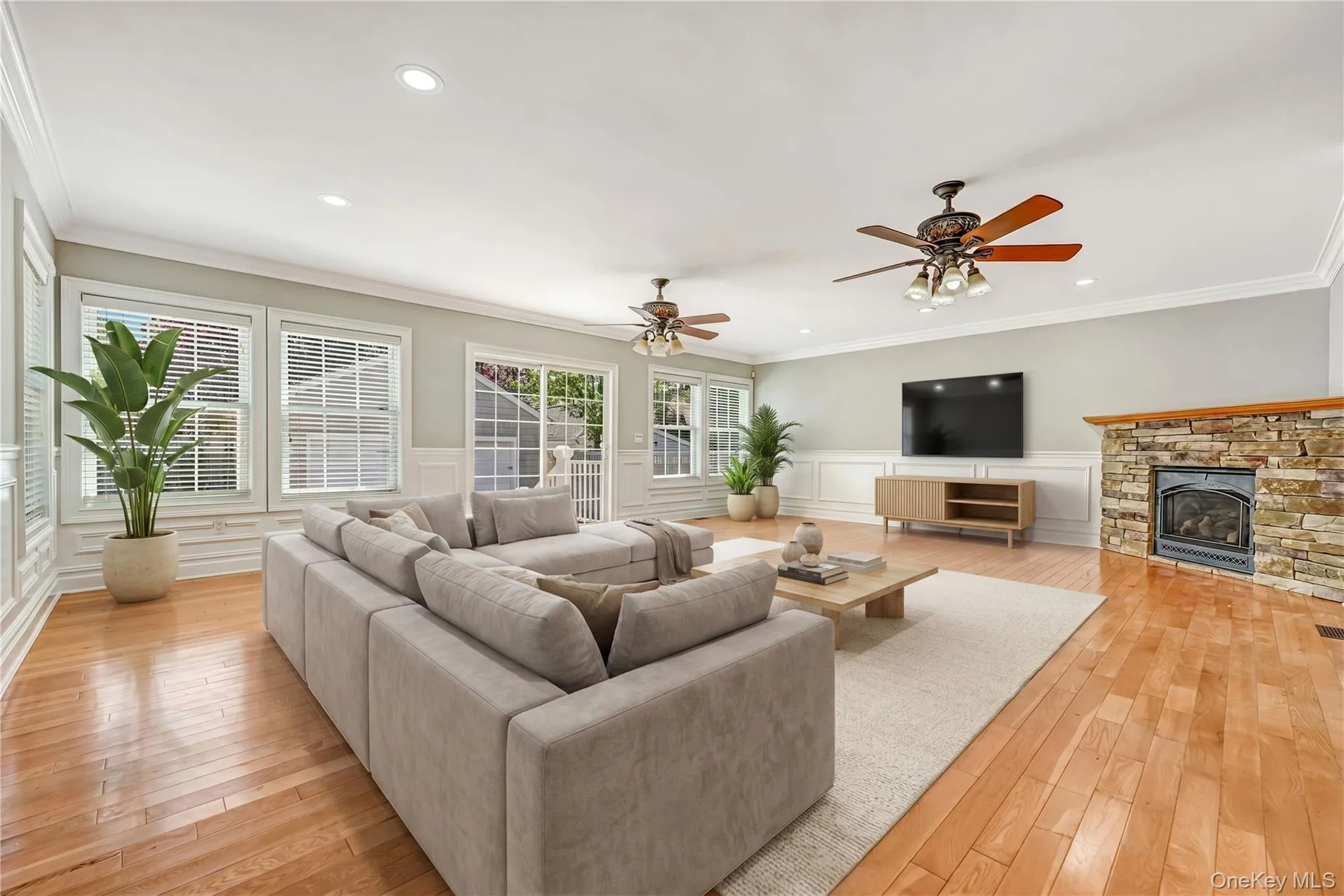 20 Woods Place, Hempstead, NY, 5 Bedrooms Bedrooms, 14 Rooms Rooms,4 BathroomsBathrooms,Residential,For Rent,Woods,0,1007740 20 Woods Place, Hempstead, NY, 5 Bedrooms Bedrooms, 14 Rooms Rooms,4 BathroomsBathrooms,Residential,For Rent,Woods,0,1007740