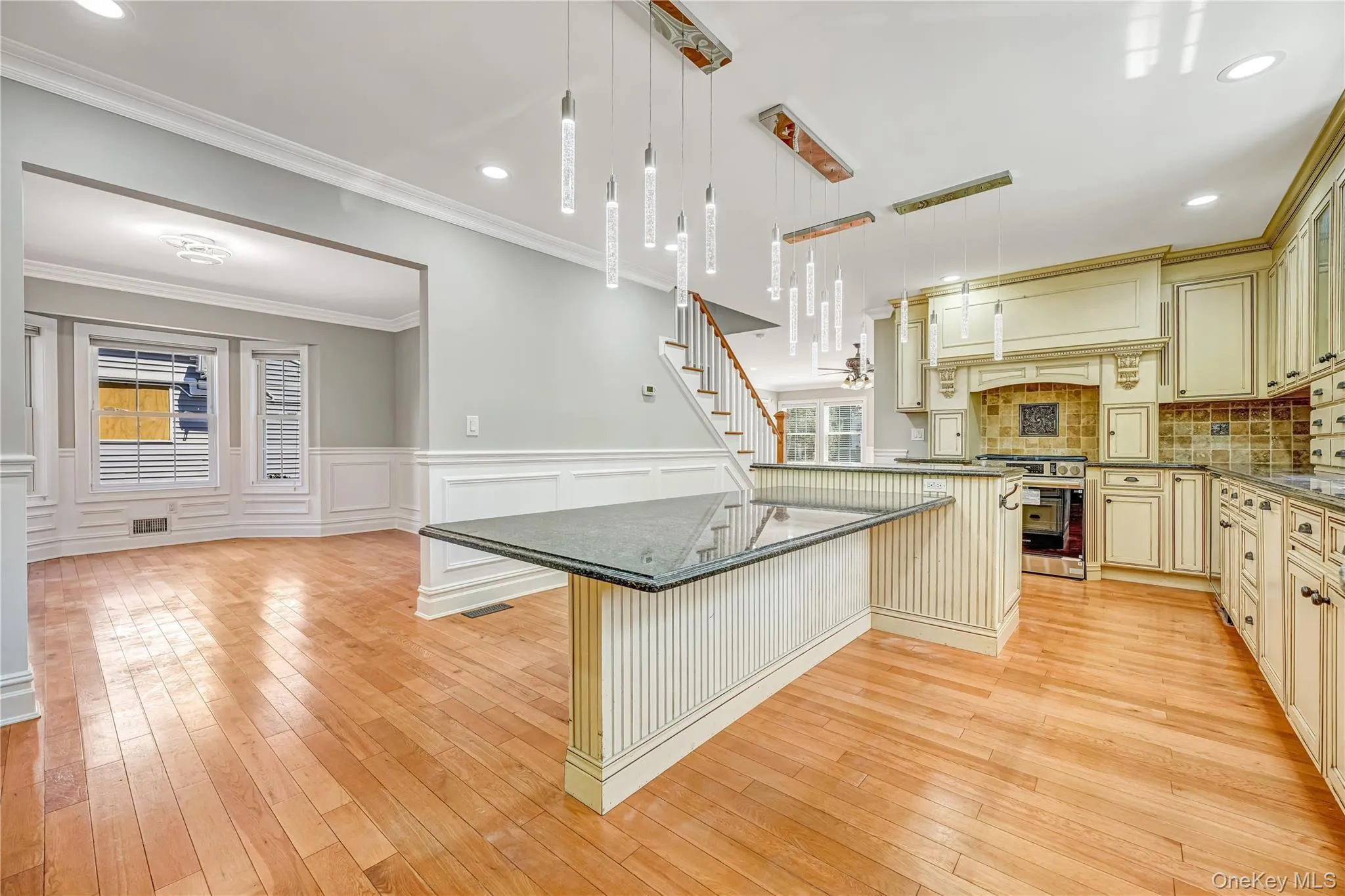 20 Woods Place, Hempstead, NY, 5 Bedrooms Bedrooms, 14 Rooms Rooms,4 BathroomsBathrooms,Residential,For Rent,Woods,0,1007740 20 Woods Place, Hempstead, NY, 5 Bedrooms Bedrooms, 14 Rooms Rooms,4 BathroomsBathrooms,Residential,For Rent,Woods,0,1007740