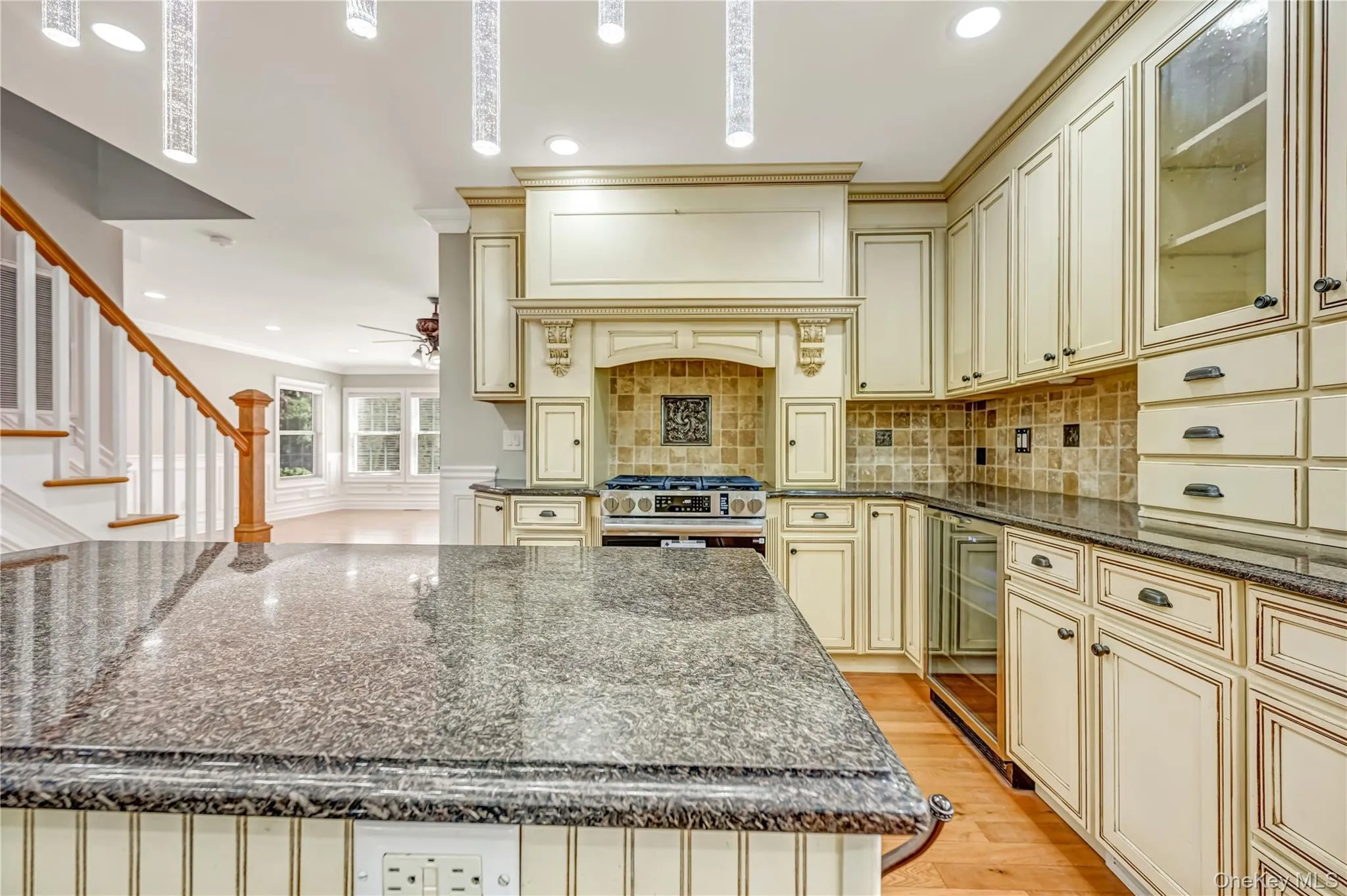 20 Woods Place, Hempstead, NY, 5 Bedrooms Bedrooms, 14 Rooms Rooms,4 BathroomsBathrooms,Residential,For Rent,Woods,0,1007740 20 Woods Place, Hempstead, NY, 5 Bedrooms Bedrooms, 14 Rooms Rooms,4 BathroomsBathrooms,Residential,For Rent,Woods,0,1007740