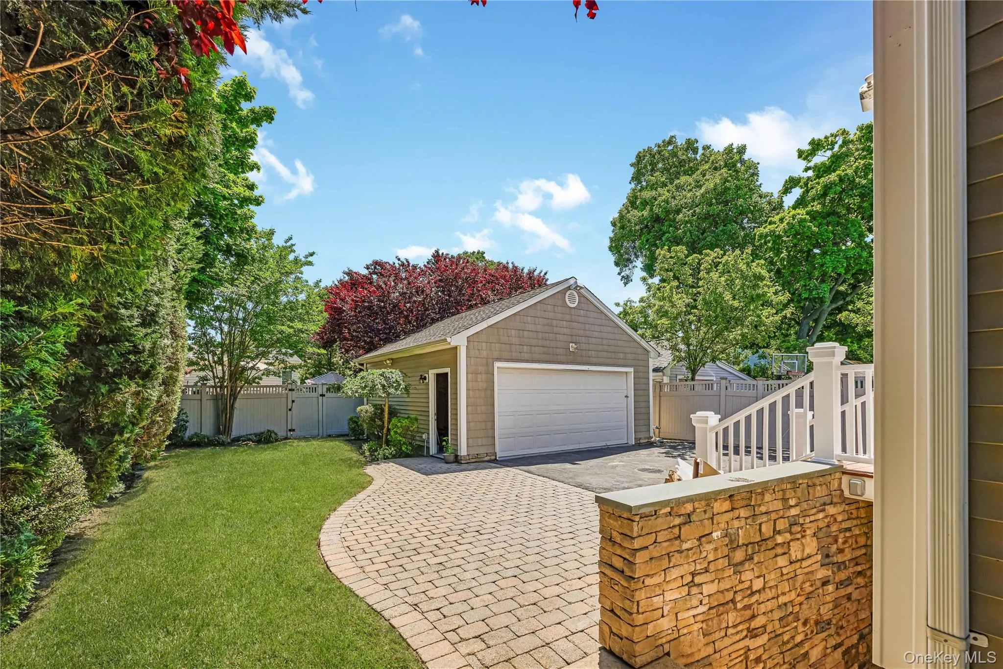 20 Woods Place, Hempstead, NY, 5 Bedrooms Bedrooms, 14 Rooms Rooms,4 BathroomsBathrooms,Residential,For Rent,Woods,0,1007740 20 Woods Place, Hempstead, NY, 5 Bedrooms Bedrooms, 14 Rooms Rooms,4 BathroomsBathrooms,Residential,For Rent,Woods,0,1007740