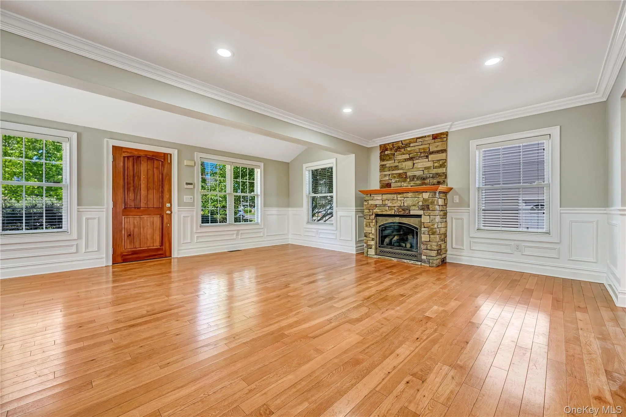 20 Woods Place, Hempstead, NY, 5 Bedrooms Bedrooms, 14 Rooms Rooms,4 BathroomsBathrooms,Residential,For Rent,Woods,0,1007740 20 Woods Place, Hempstead, NY, 5 Bedrooms Bedrooms, 14 Rooms Rooms,4 BathroomsBathrooms,Residential,For Rent,Woods,0,1007740