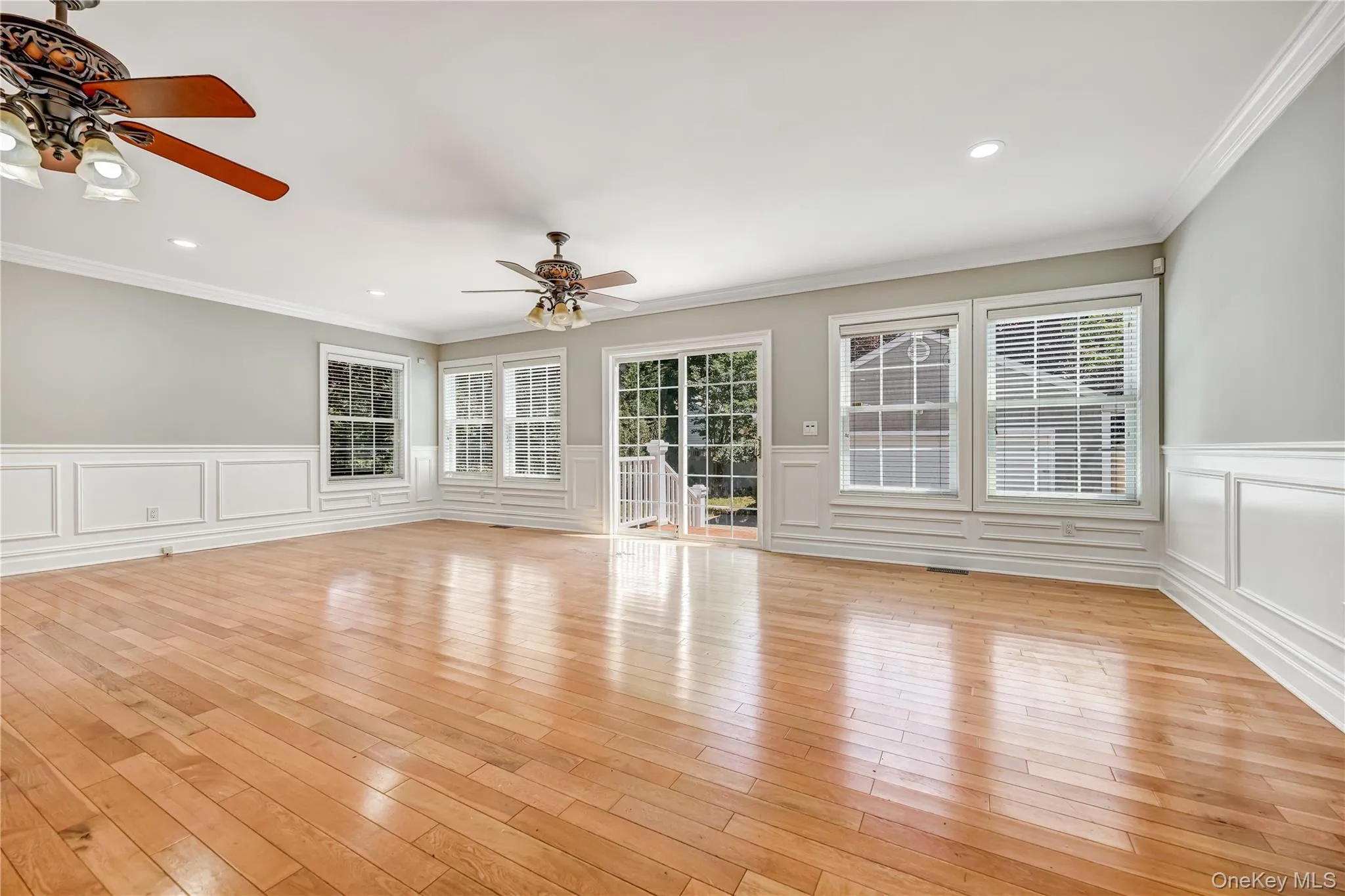 20 Woods Place, Hempstead, NY, 5 Bedrooms Bedrooms, 14 Rooms Rooms,4 BathroomsBathrooms,Residential,For Rent,Woods,0,1007740 20 Woods Place, Hempstead, NY, 5 Bedrooms Bedrooms, 14 Rooms Rooms,4 BathroomsBathrooms,Residential,For Rent,Woods,0,1007740