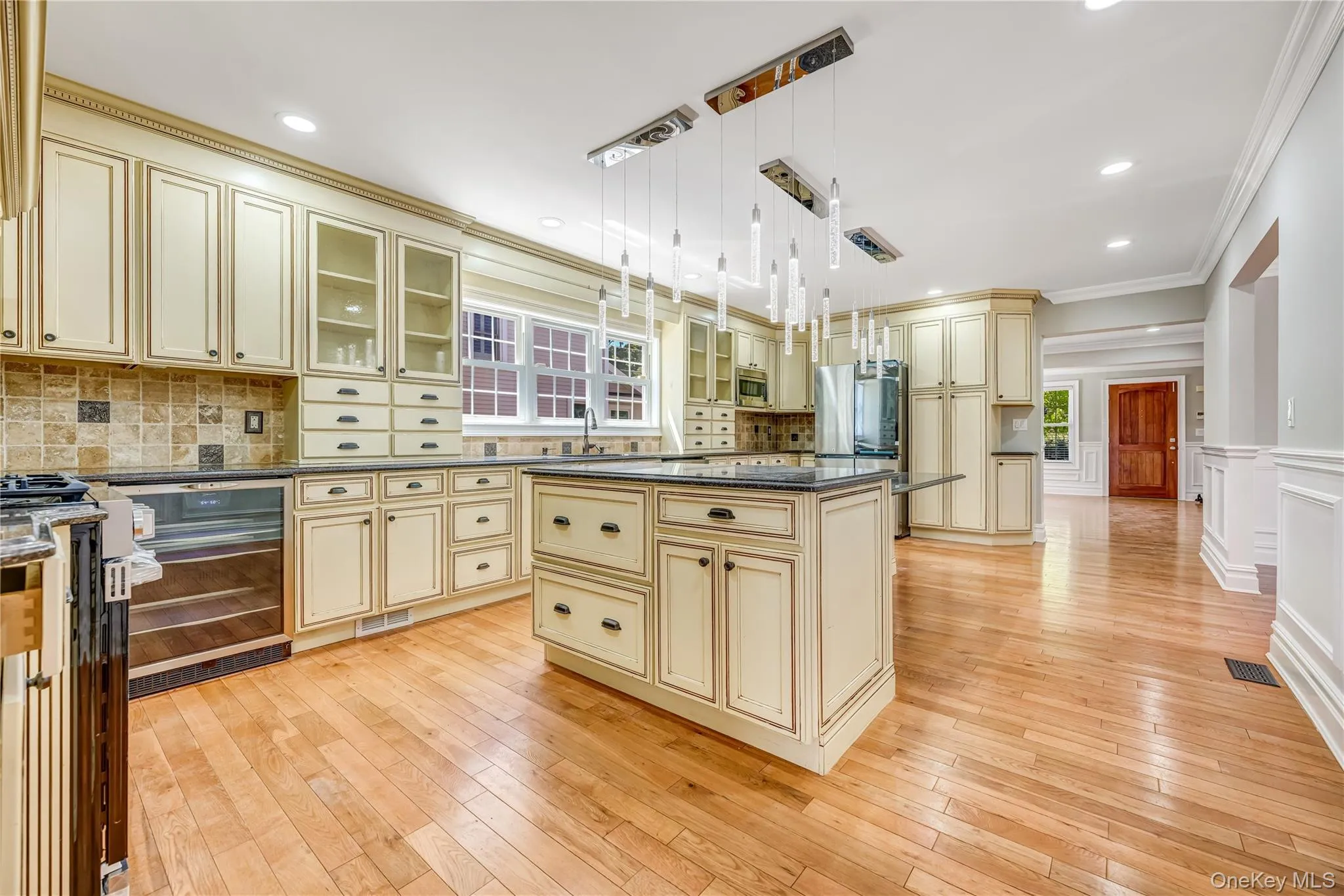 20 Woods Place, Hempstead, NY, 5 Bedrooms Bedrooms, 14 Rooms Rooms,4 BathroomsBathrooms,Residential,For Rent,Woods,0,1007740 20 Woods Place, Hempstead, NY, 5 Bedrooms Bedrooms, 14 Rooms Rooms,4 BathroomsBathrooms,Residential,For Rent,Woods,0,1007740