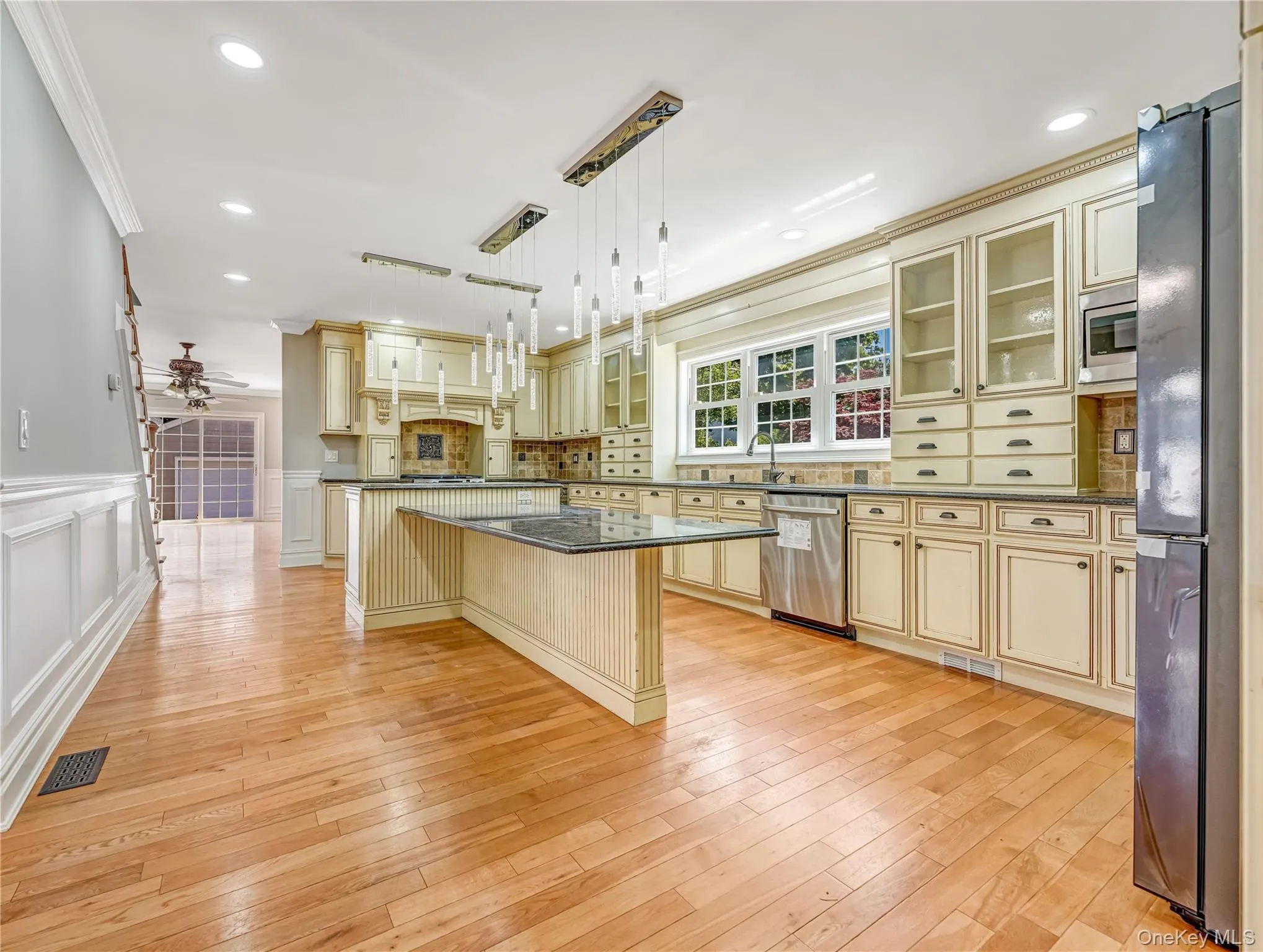 20 Woods Place, Hempstead, NY, 5 Bedrooms Bedrooms, 14 Rooms Rooms,4 BathroomsBathrooms,Residential,For Rent,Woods,0,1007740 20 Woods Place, Hempstead, NY, 5 Bedrooms Bedrooms, 14 Rooms Rooms,4 BathroomsBathrooms,Residential,For Rent,Woods,0,1007740