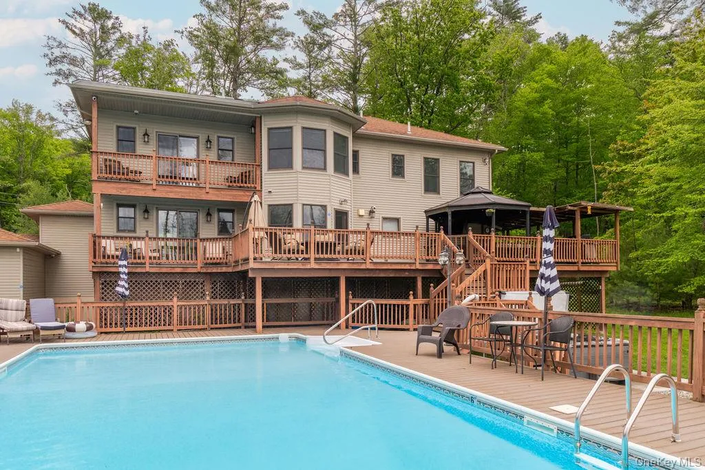 113 Airport Road, Highland, NY, 4 Bedrooms Bedrooms, 8 Rooms Rooms,4 BathroomsBathrooms,Residential,For Rent,Airport,0,1007741 113 Airport Road, Highland, NY, 4 Bedrooms Bedrooms, 8 Rooms Rooms,4 BathroomsBathrooms,Residential,For Rent,Airport,0,1007741