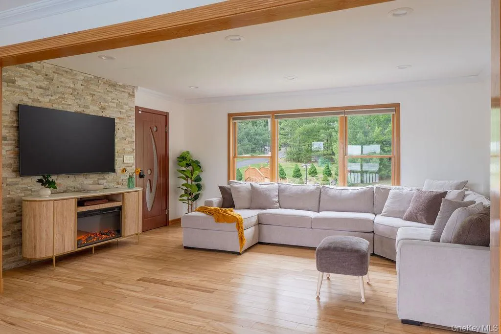 113 Airport Road, Highland, NY, 4 Bedrooms Bedrooms, 8 Rooms Rooms,4 BathroomsBathrooms,Residential,For Rent,Airport,0,1007741 113 Airport Road, Highland, NY, 4 Bedrooms Bedrooms, 8 Rooms Rooms,4 BathroomsBathrooms,Residential,For Rent,Airport,0,1007741