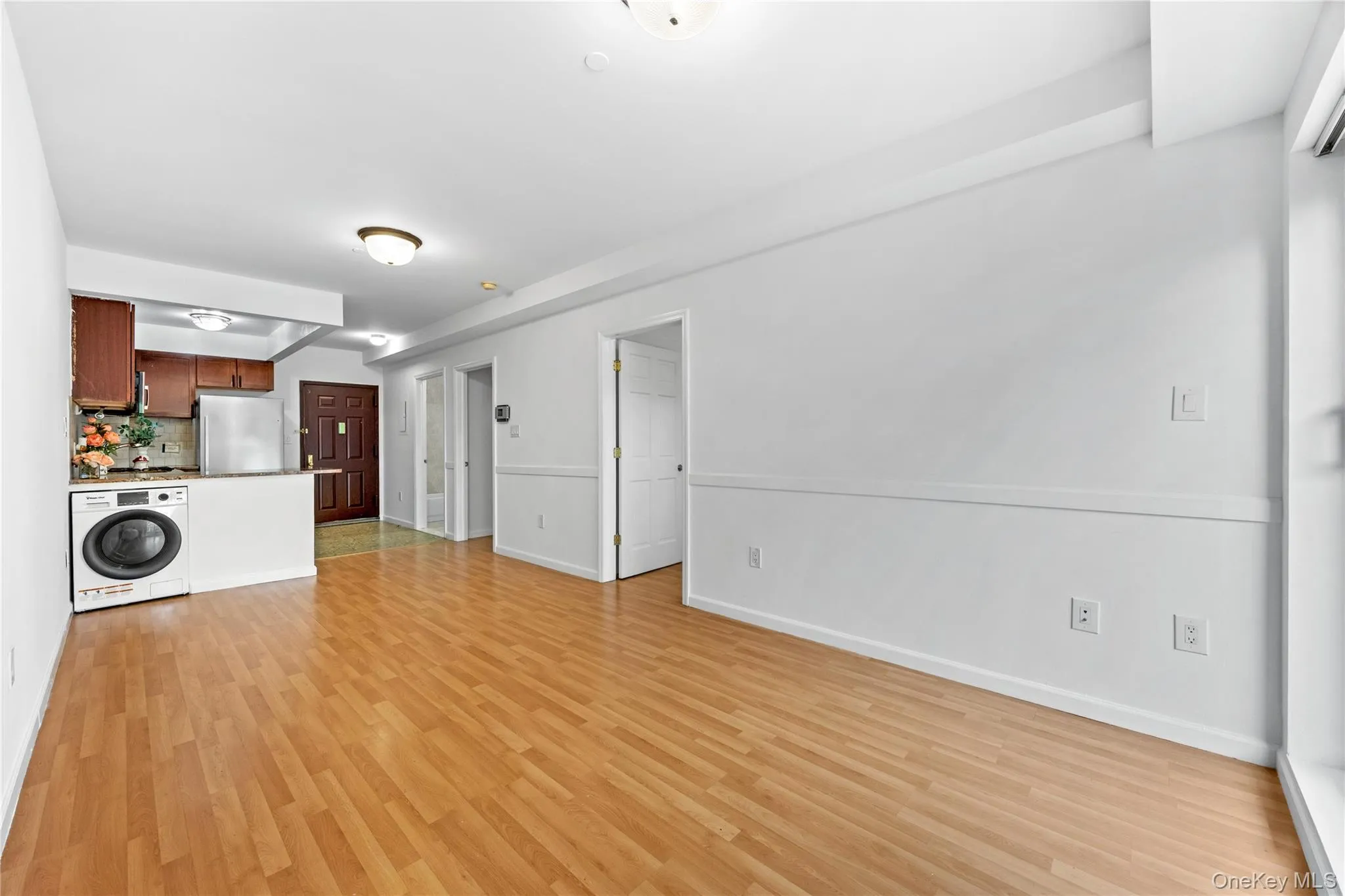 71-33 162nd Street, New York, NY, 2 Bedrooms Bedrooms, 5 Rooms Rooms,2 BathroomsBathrooms,Residential,For Rent,162nd,0,1007744 71-33 162nd Street, New York, NY, 2 Bedrooms Bedrooms, 5 Rooms Rooms,2 BathroomsBathrooms,Residential,For Rent,162nd,0,1007744