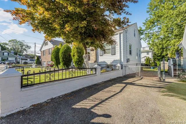 39 Nile Street, Yonkers, NY, 3 Bedrooms Bedrooms, 5 Rooms Rooms,2 BathroomsBathrooms,Residential,For Rent,Nile,0,1007745 39 Nile Street, Yonkers, NY, 3 Bedrooms Bedrooms, 5 Rooms Rooms,2 BathroomsBathrooms,Residential,For Rent,Nile,0,1007745