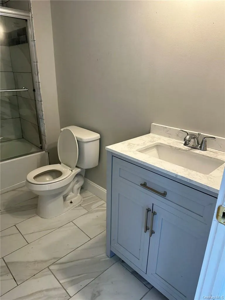 2 Hillside Road, Warwick (town), NY, 3 Bedrooms Bedrooms, 6 Rooms Rooms,2 BathroomsBathrooms,Residential Lease,For Rent,Hillside,0,1007748 2 Hillside Road, Warwick (town), NY, 3 Bedrooms Bedrooms, 6 Rooms Rooms,2 BathroomsBathrooms,Residential Lease,For Rent,Hillside,0,1007748